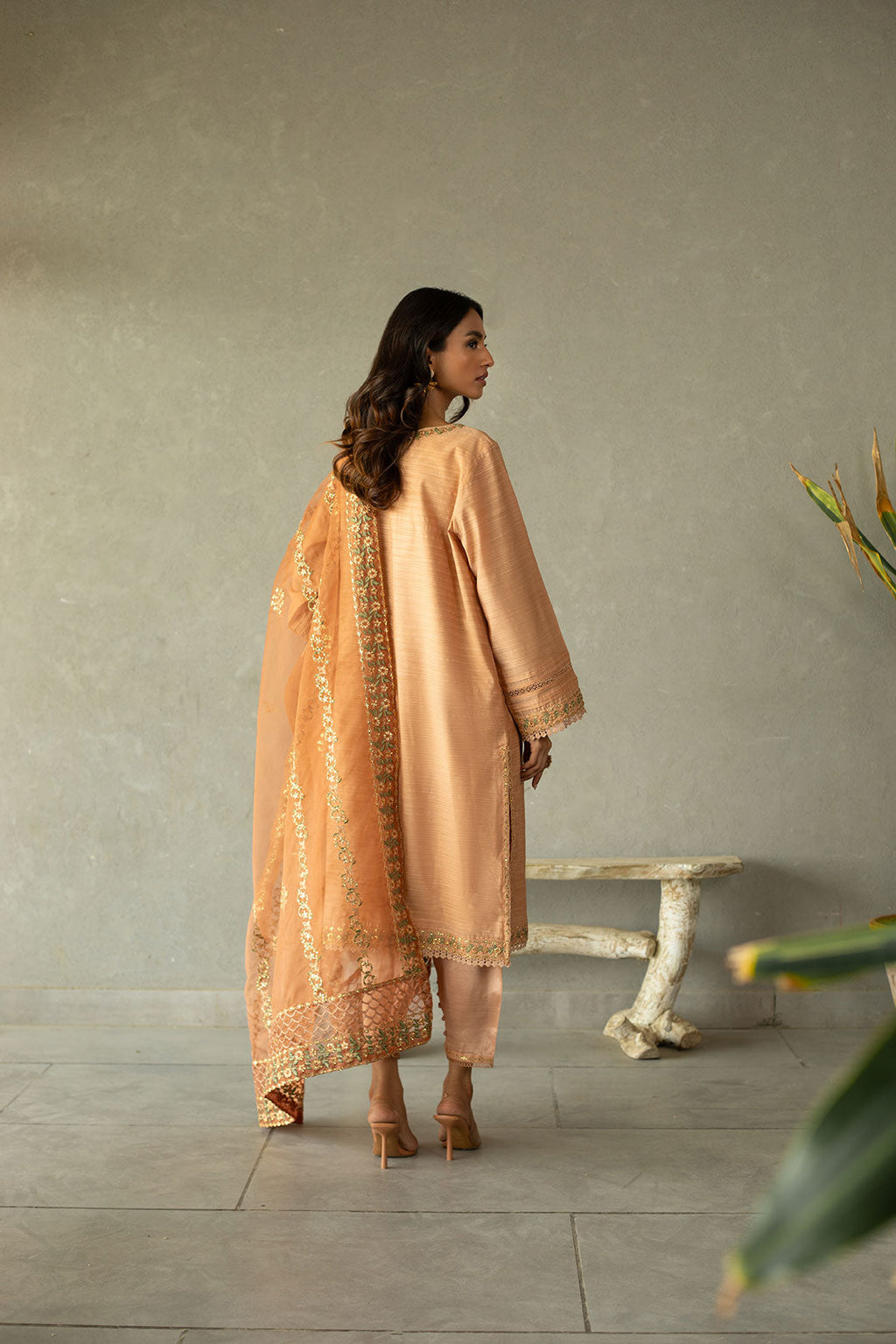 SS24DA-2293 LIGHT PINK EMBROIDERED KURTA WITH TROUSER