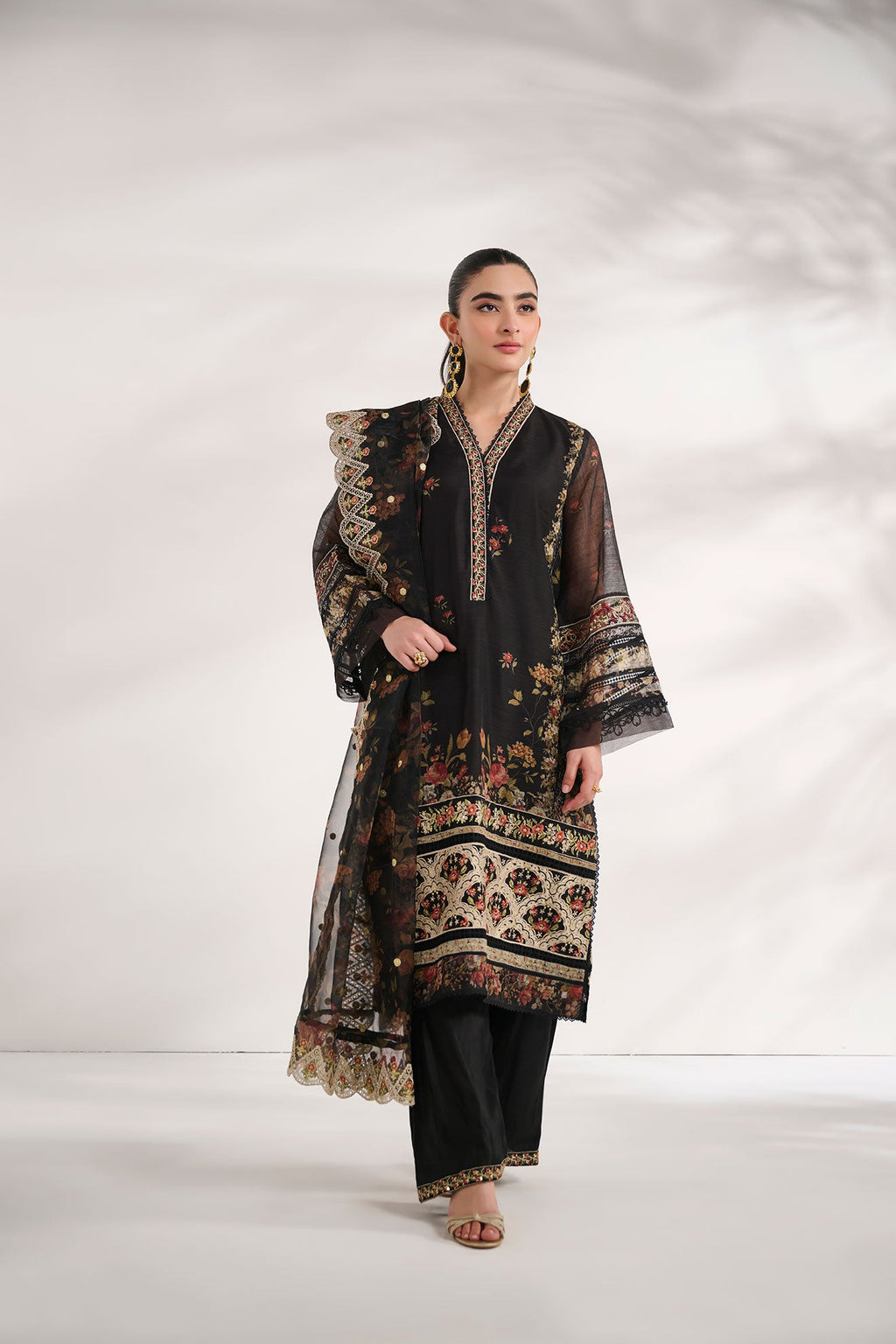 SS24DD-2469  BLACK DUPATTA