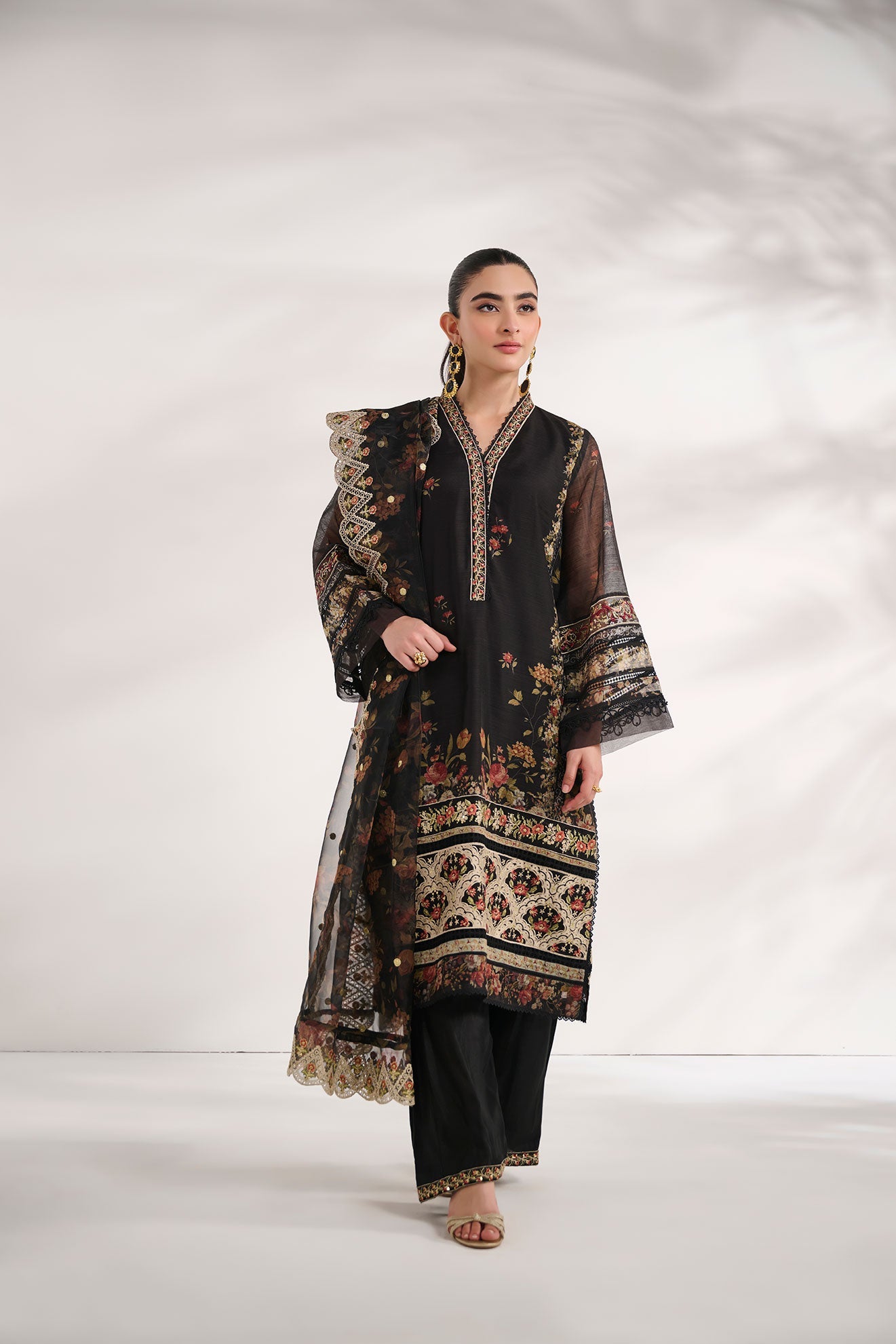 SS24DD-2469  BLACK DUPATTA