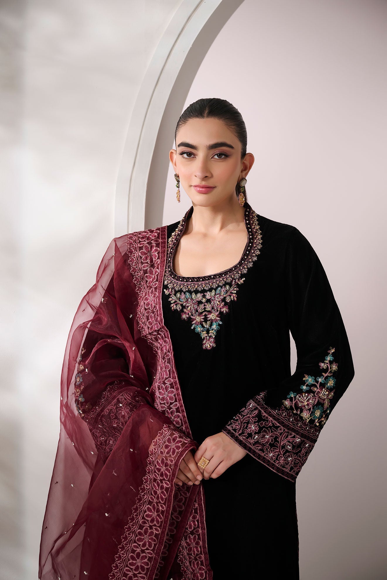 FW24DD-2607  MAROON DUPATTA