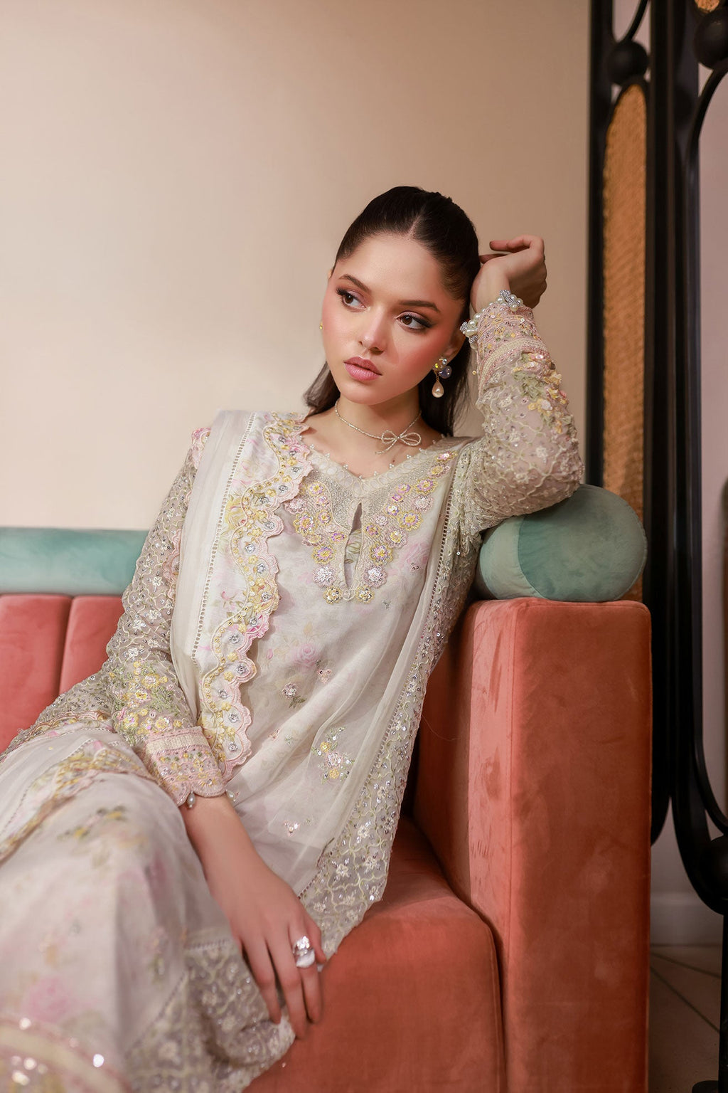 SS25DD-2711  OFF WHITE DUPATTA