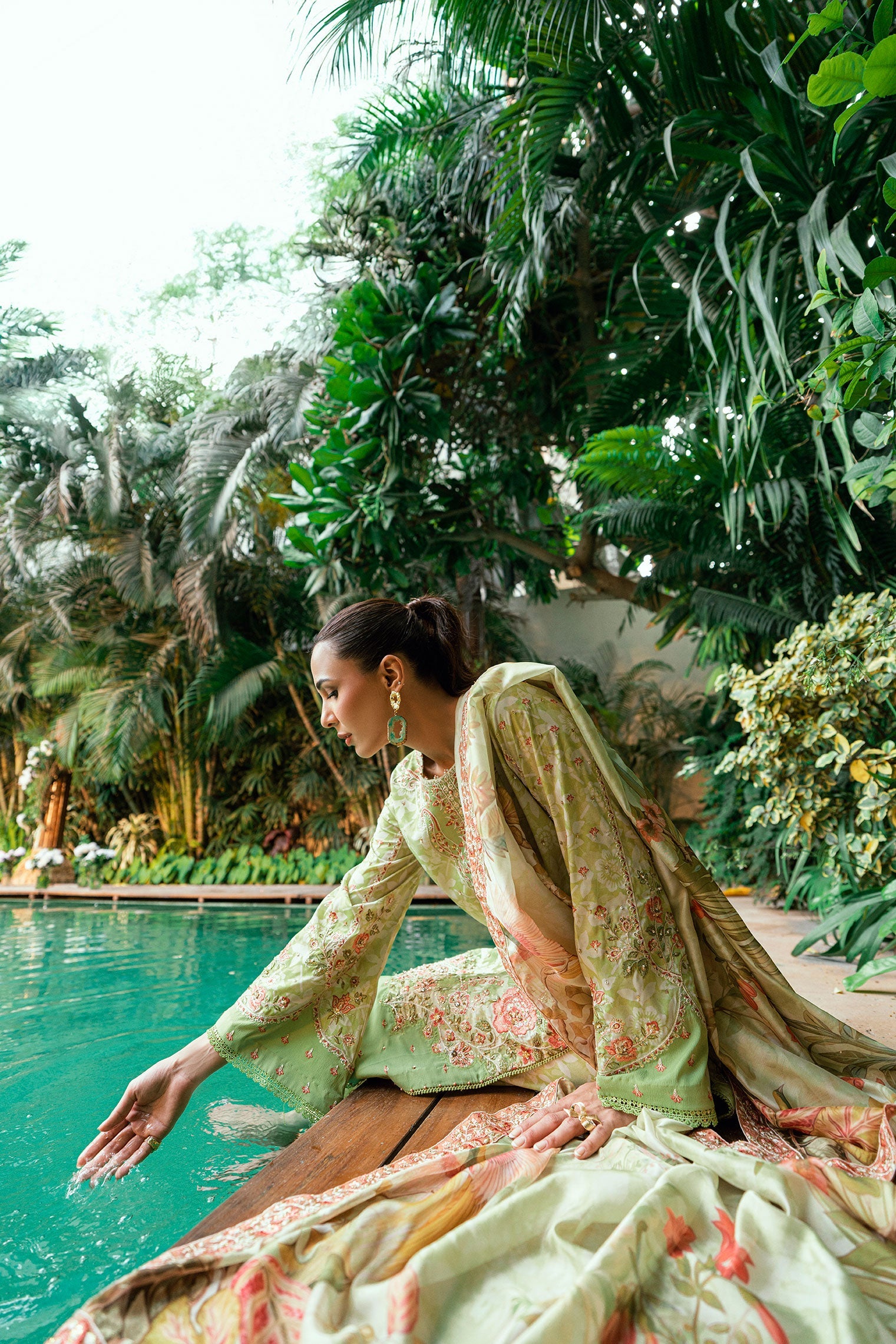 SS25DD-2751  L-GREEN DUPATTA