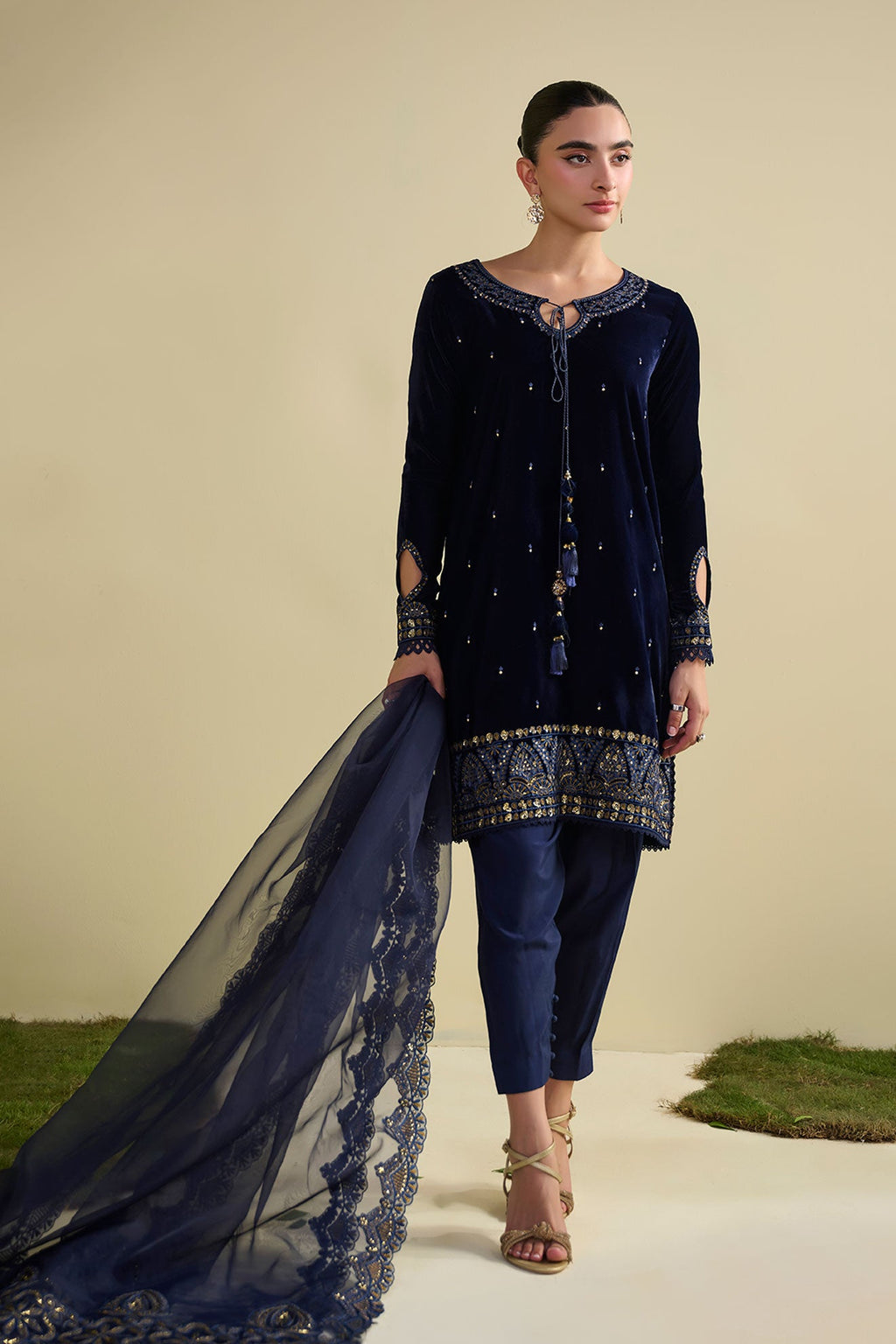 FW25DD-2810  NAVY BLUE  EMBROIDERED  DUPATTA
