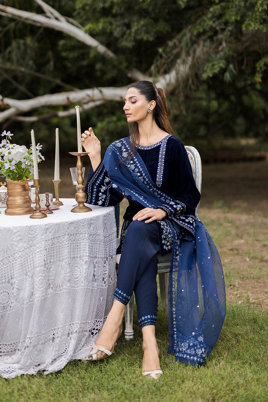 FW25DD-2814  NAVY BLUE  EMBROIDERED  DUPATTA