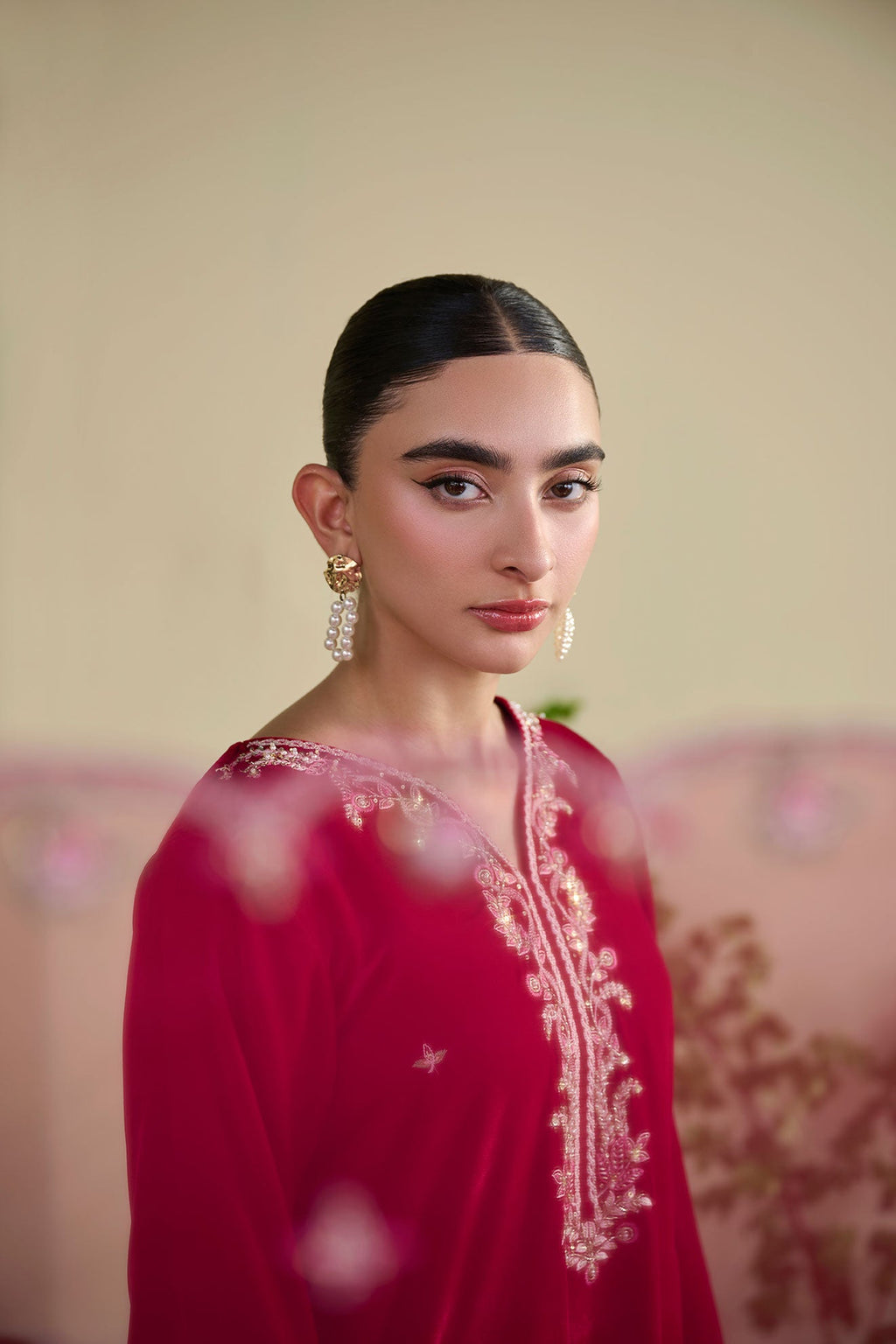 FW25DA-2820   RED  2PCS  EMBROIDERED KURTA WITH TROUSER