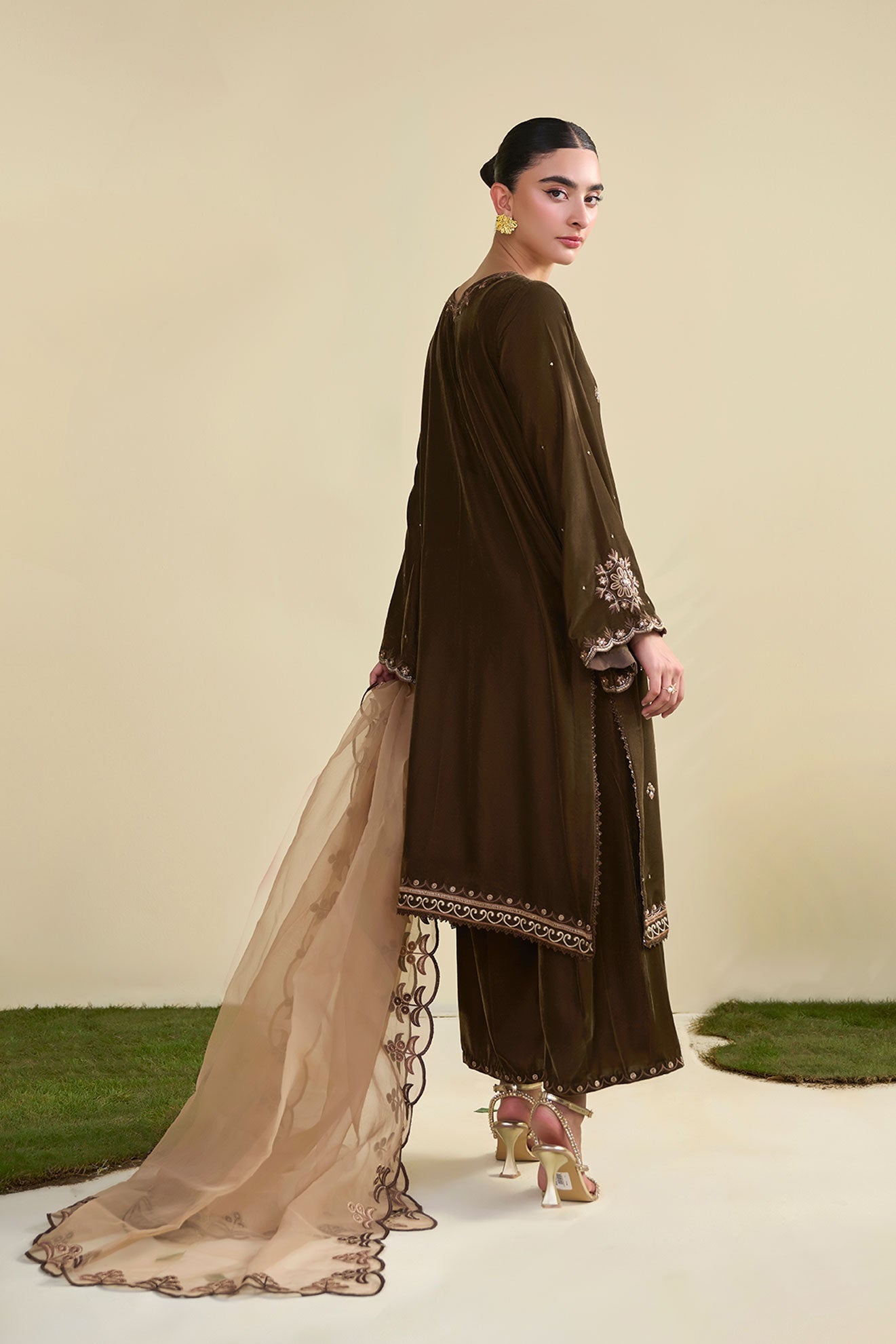 FW25DD-2821  BROWN EMBROIDERED DUPATTA