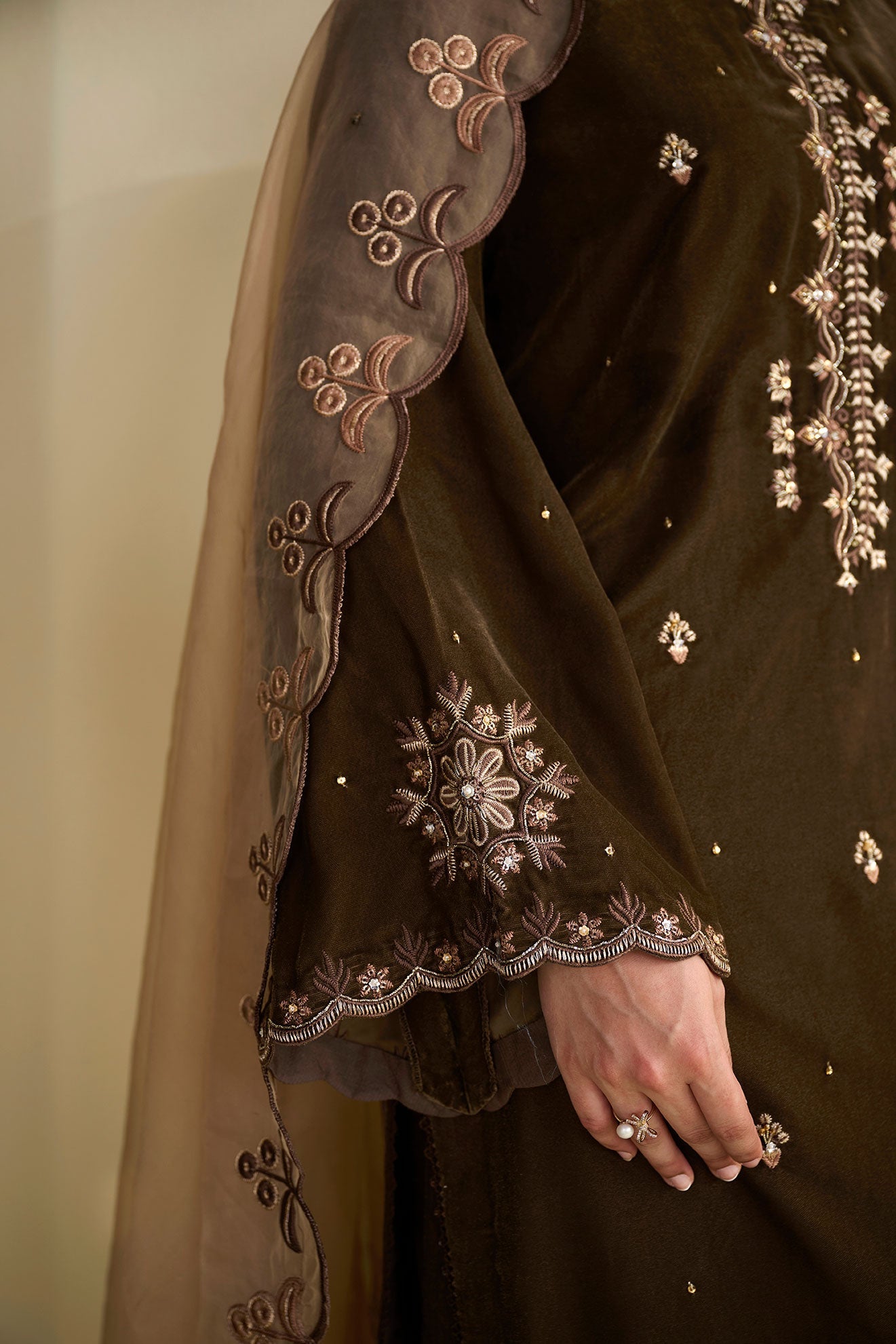 FW25DD-2821  BROWN EMBROIDERED DUPATTA