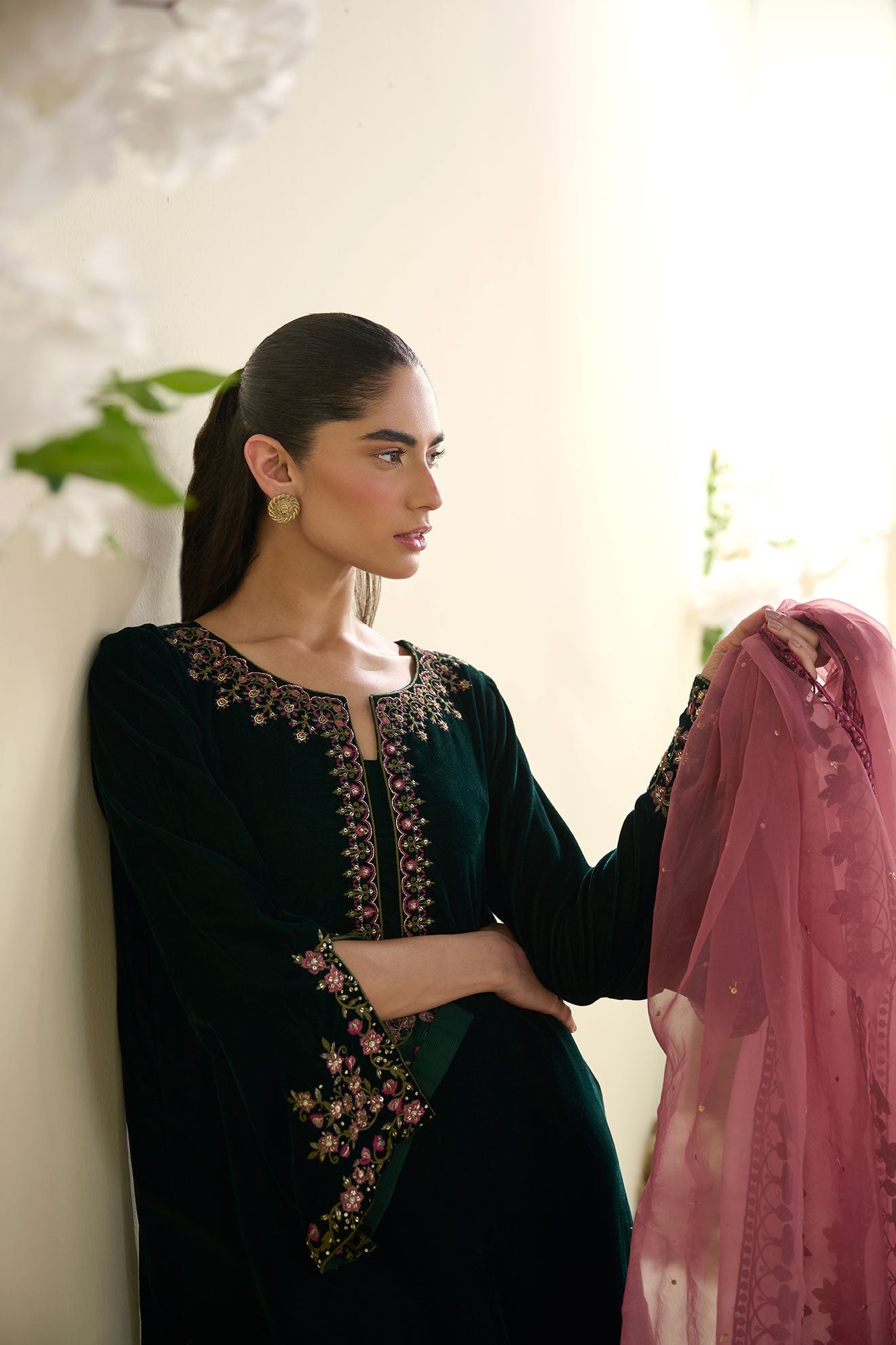 FW25DA-2825  BOTTLE GREEN  2PCS  EMBROIDERED KURTA WITH TROUSER