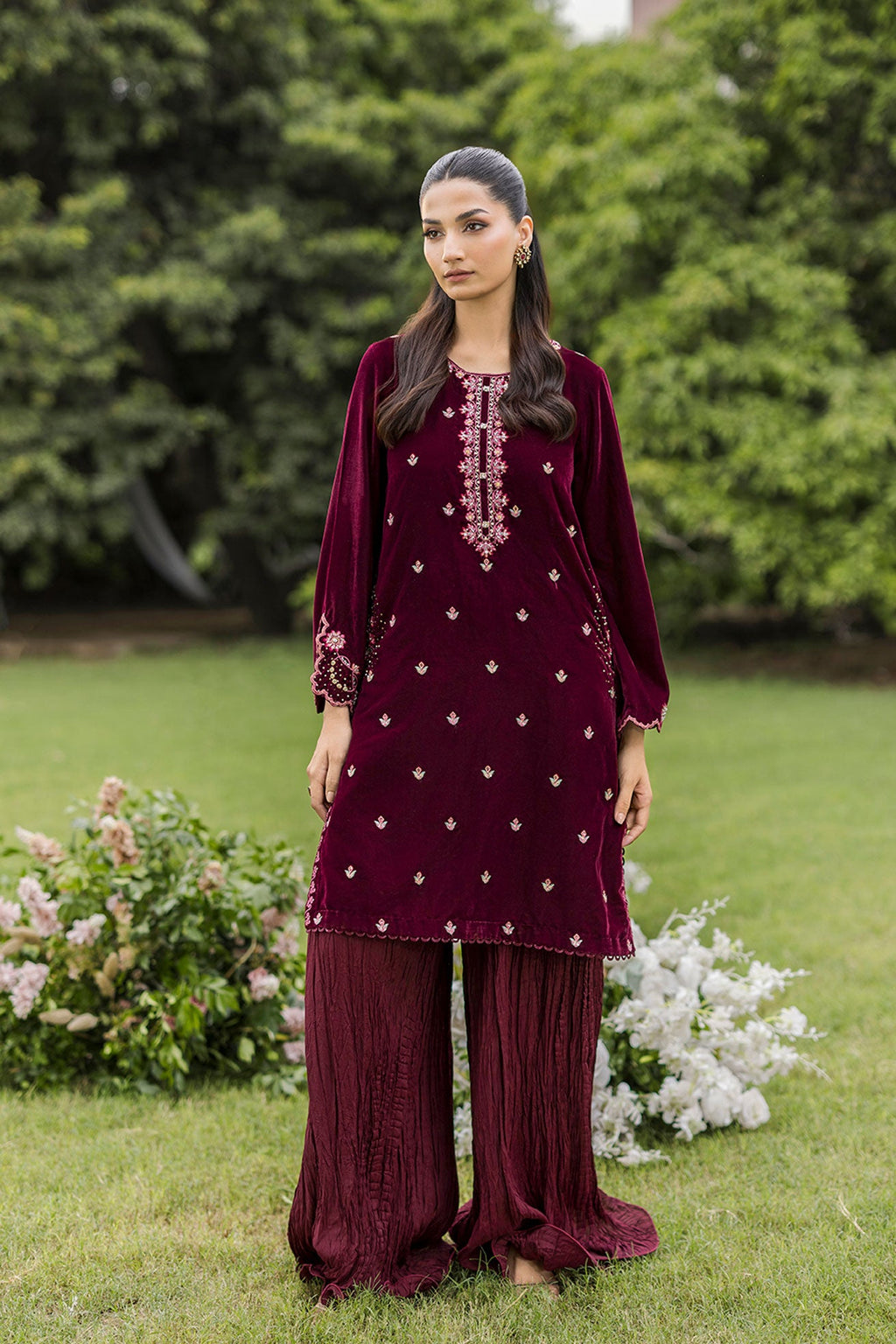 FW25DA-2826   MAROON  2PCS  EMBROIDERED KURTA WITH TROUSER