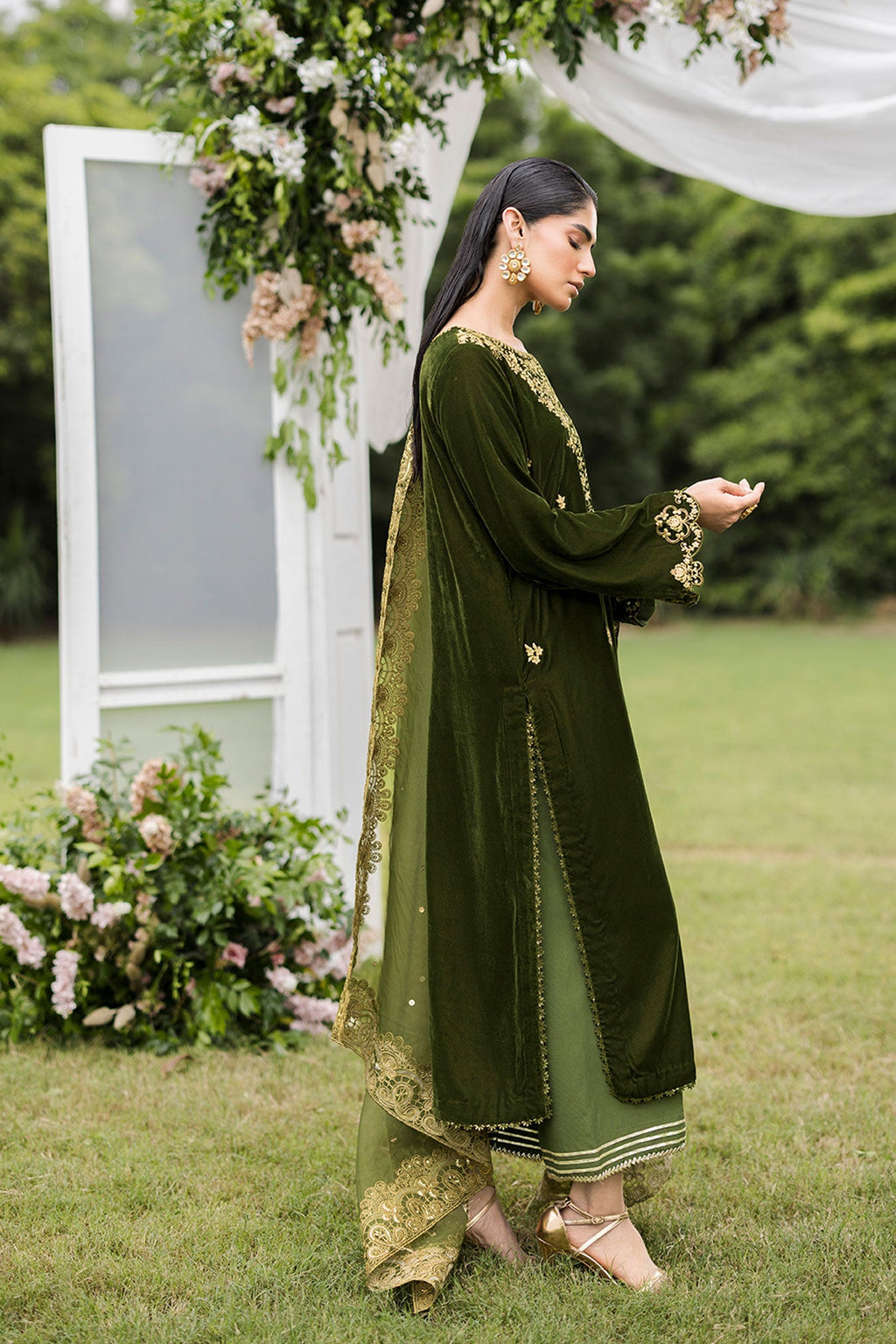 FW25DA-2831   OLIVE GREEN  2PCS  EMBROIDERED KURTA WITH TROUSER