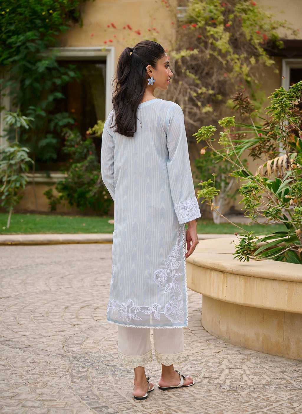 DC-0533 GREY EMBROIDERED KURTA