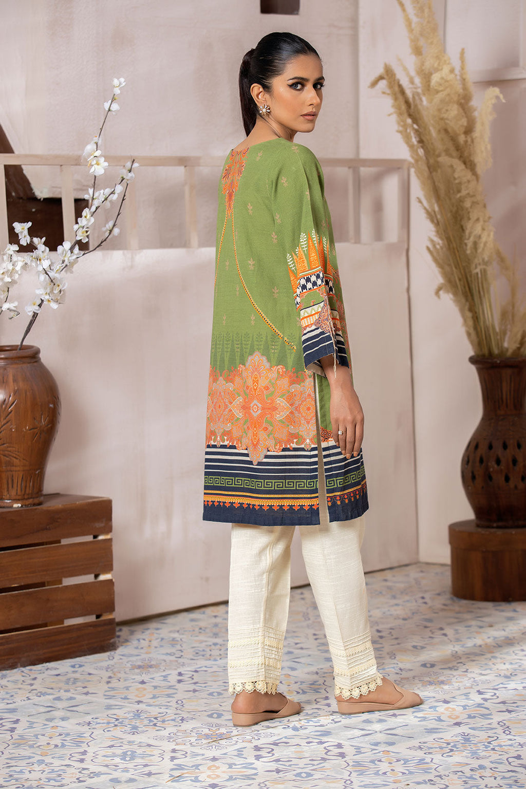 DC-0405 GREEN EMBROIDERED KURTA