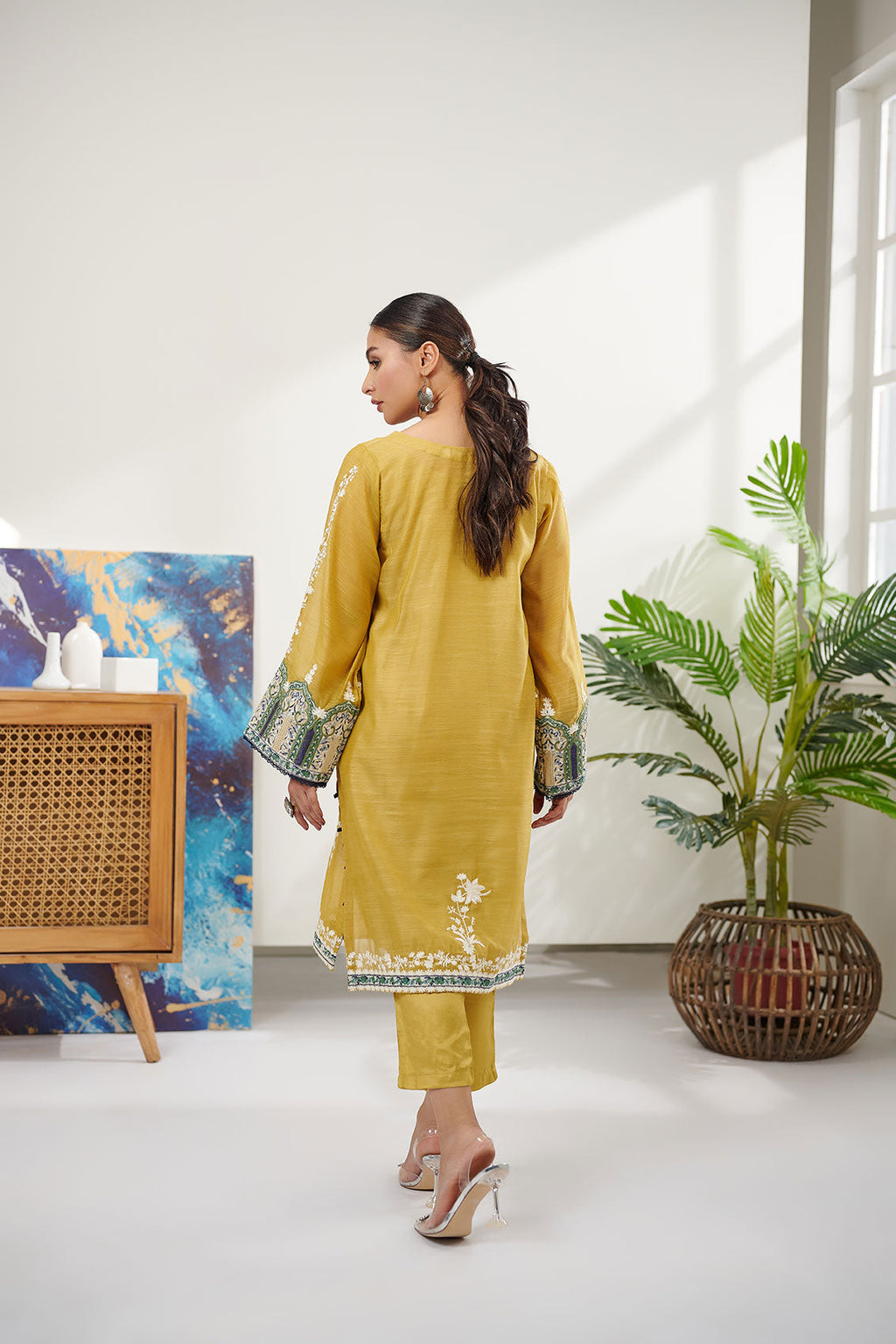 DC-0411 GREEN 2PCS  EMBROIDERED KURTA WITH TROUSER