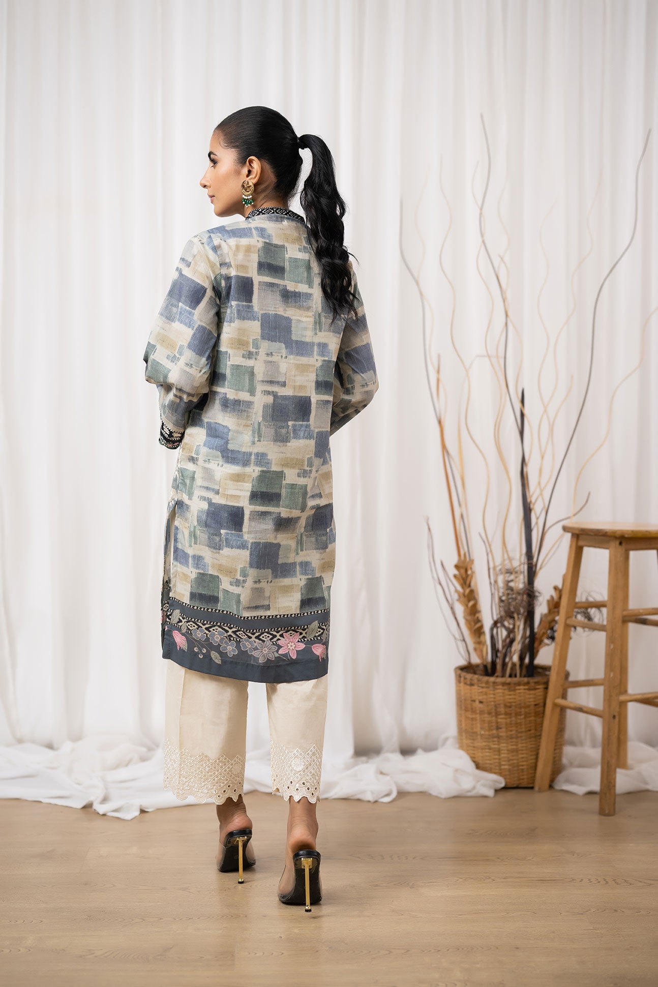 DC-0417 BLUE EMBROIDERED KURTA