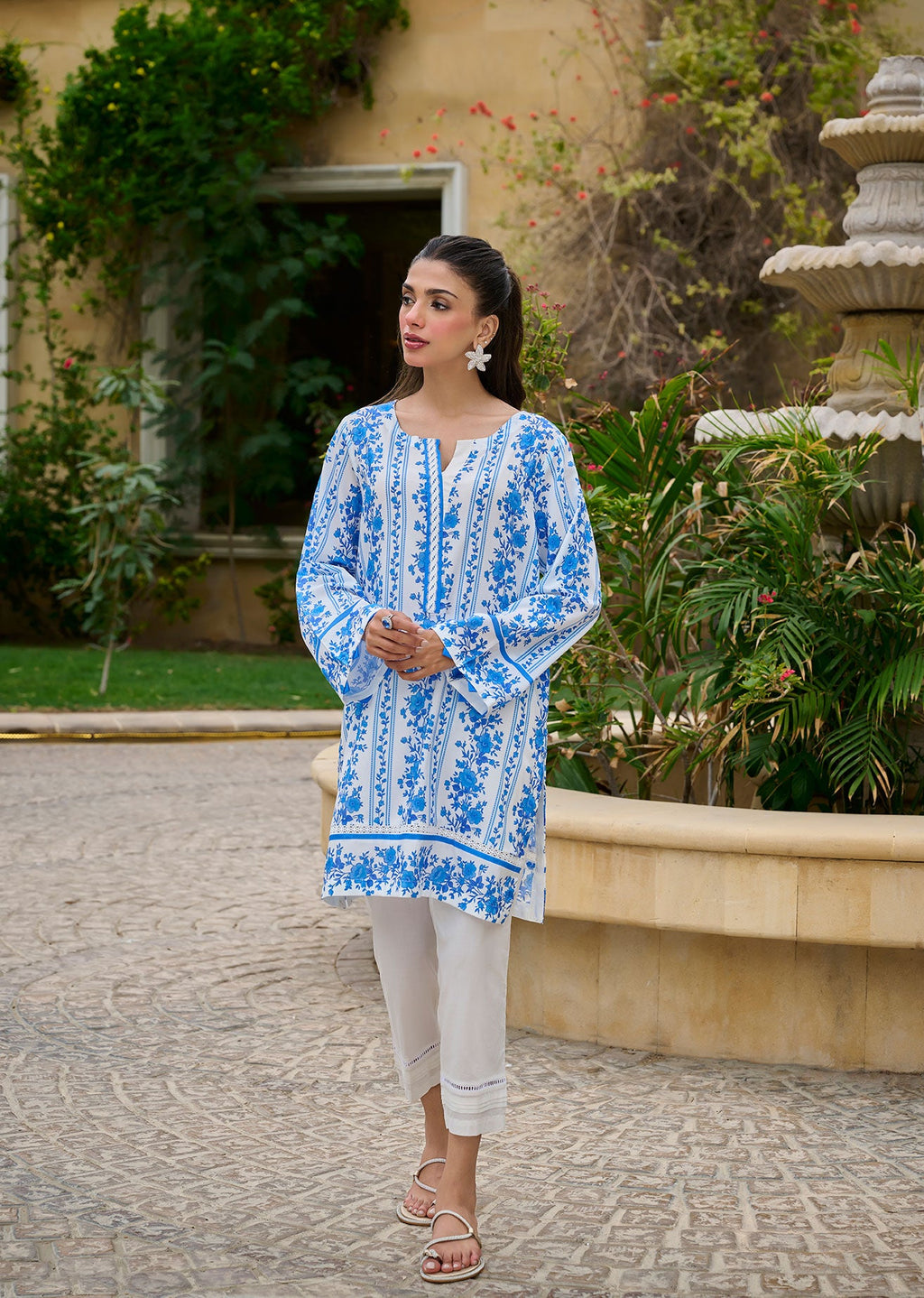 DC-0531 WHITE DIGITAL PRINTED KURTA