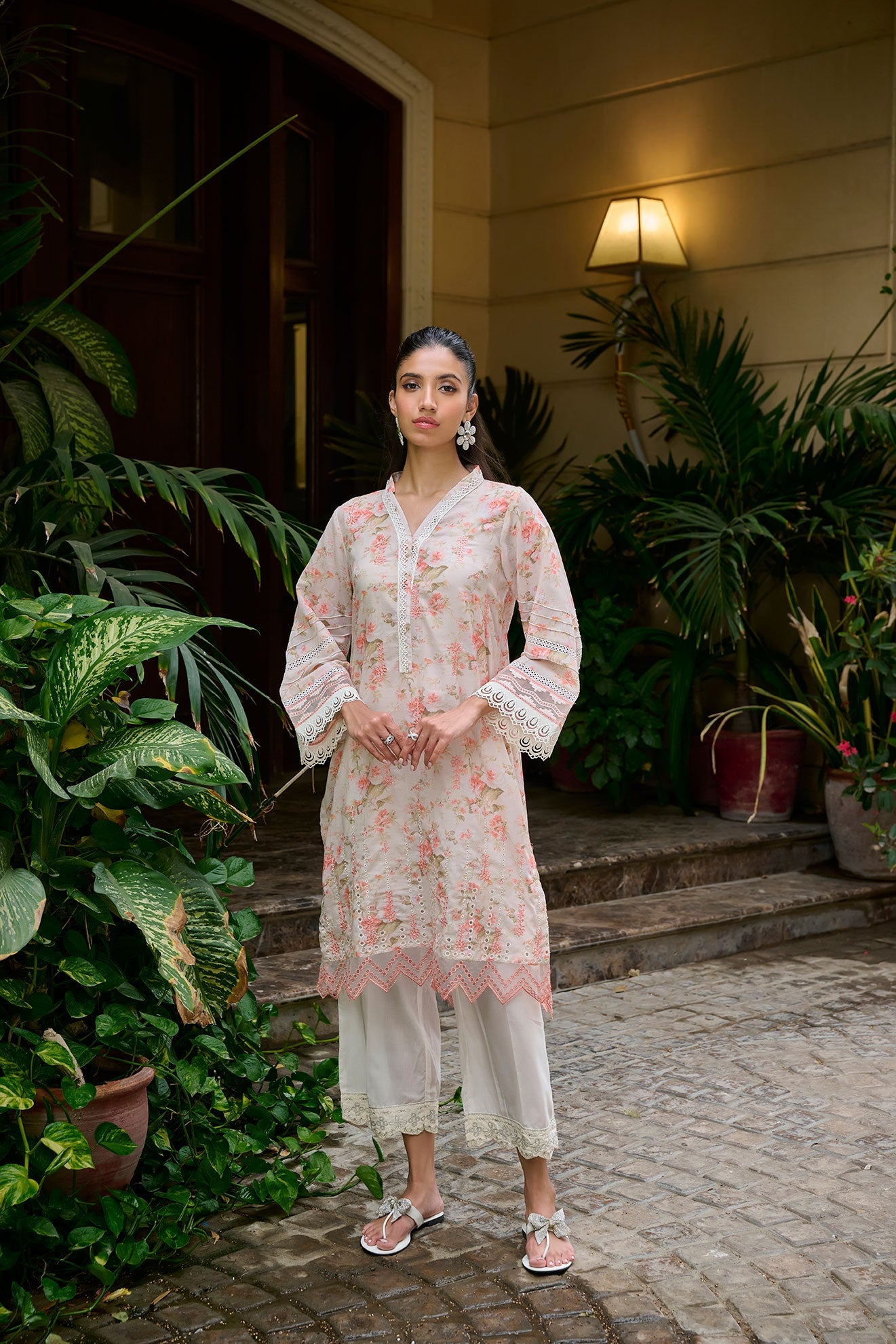 DC-0538 PEACH EMBROIDERED KURTA
