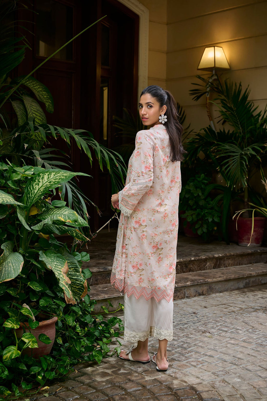 DC-0538 PEACH EMBROIDERED KURTA