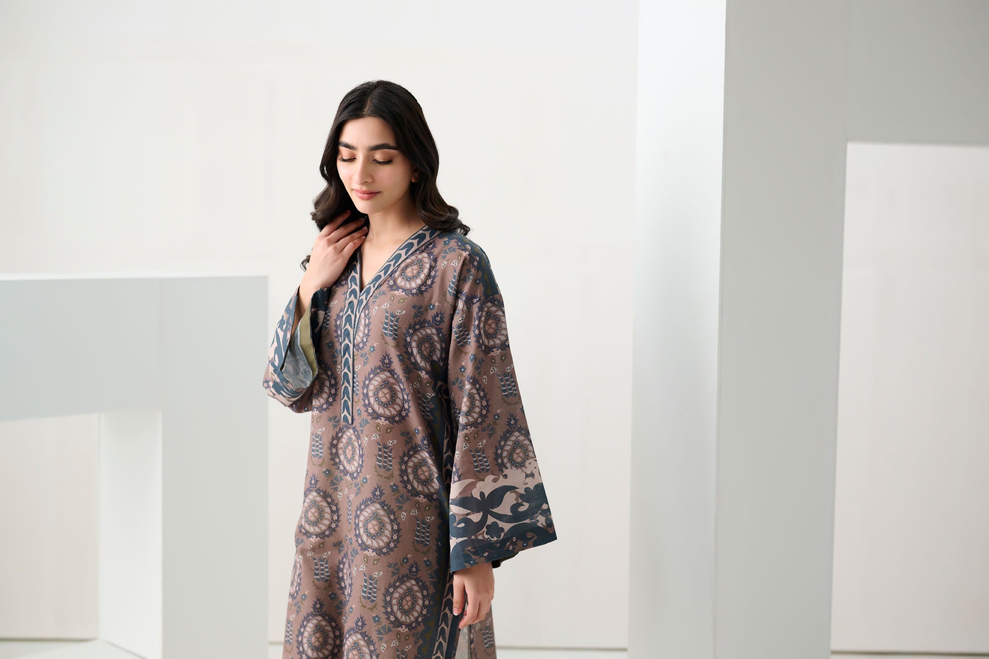 DC-0544 BROWN DIGITAL PRINTED KURTA