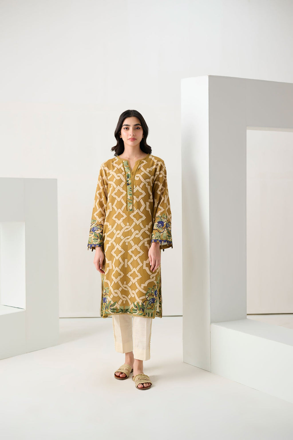 DC-0557 BROWN DIGITAL PRINTED KURTA