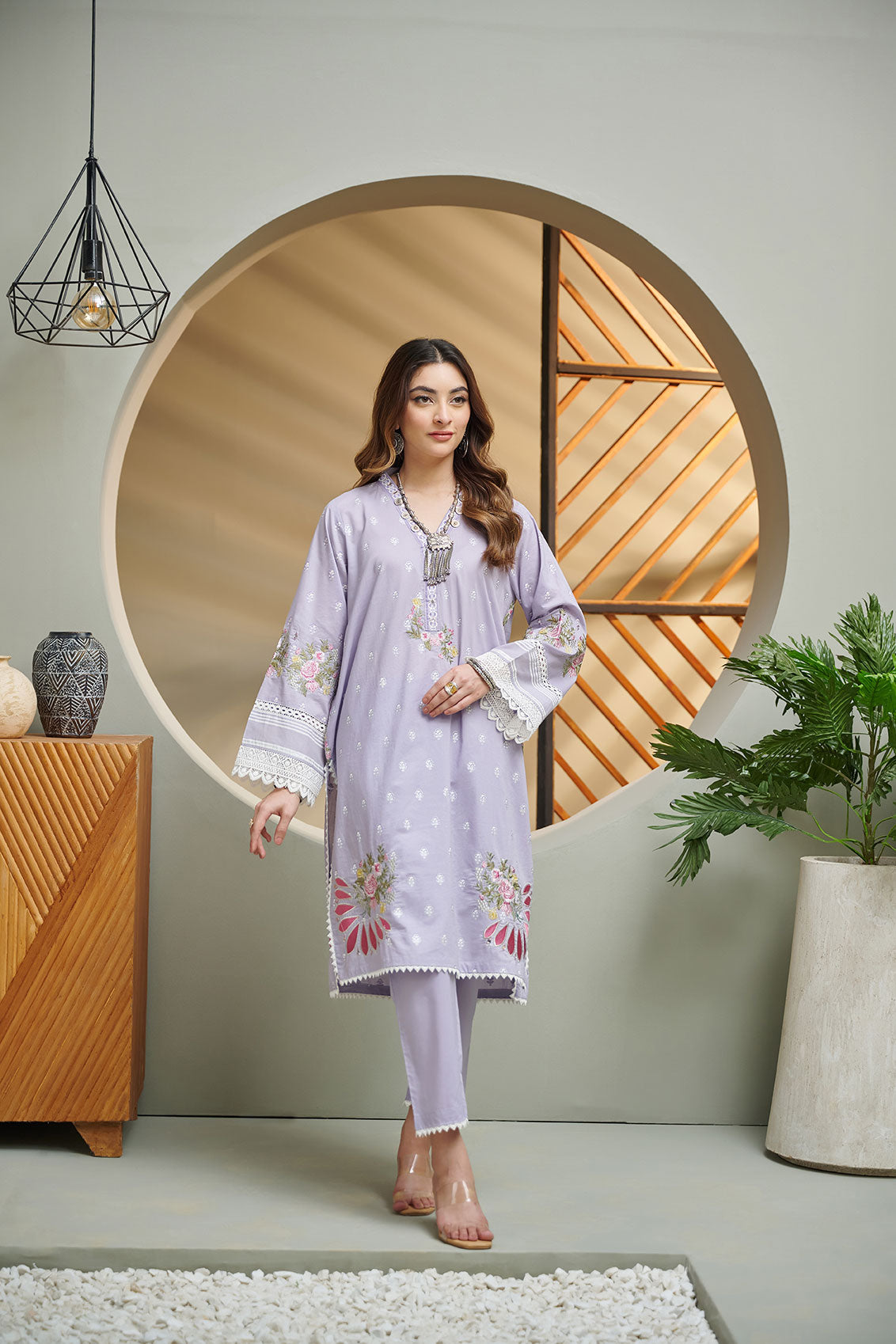 DC-2037 LIGHT PURPLE 2PCS  EMBROIDERED KURTA WITH TROUSER