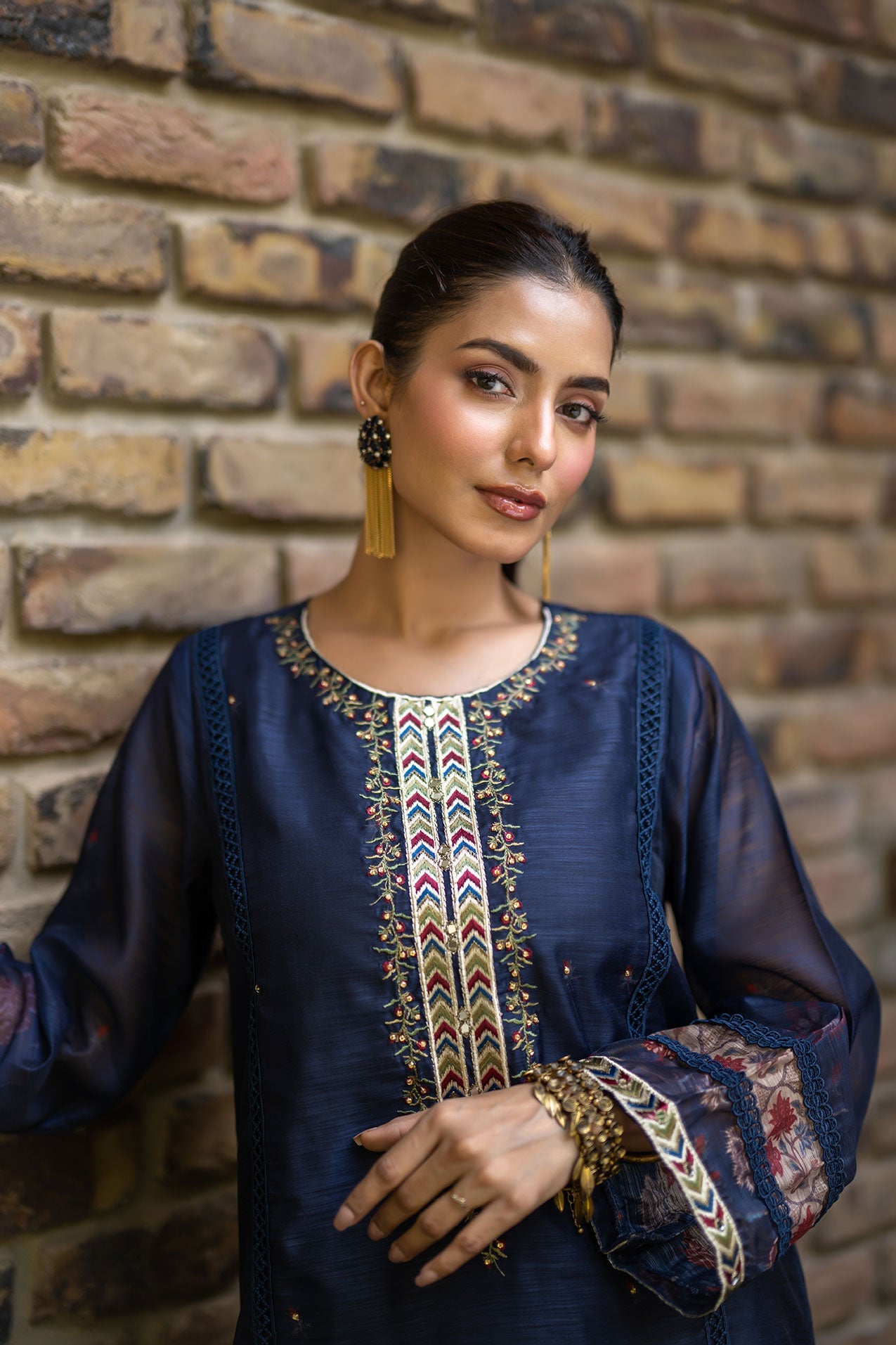 DC-2098 NAVY BLUE 2PCS  EMBROIDERED KURTA WITH TROUSER