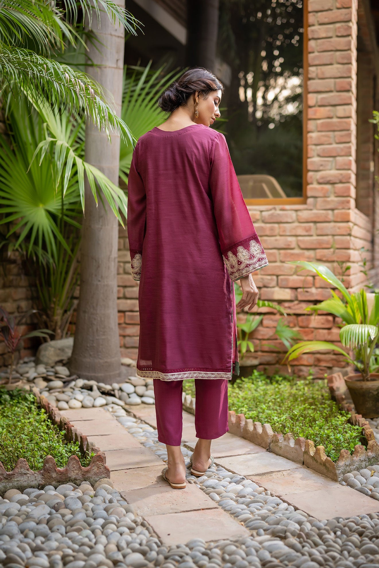 DC-2103 MAGENTA 2PCS  EMBROIDERED KURTA WITH TROUSER