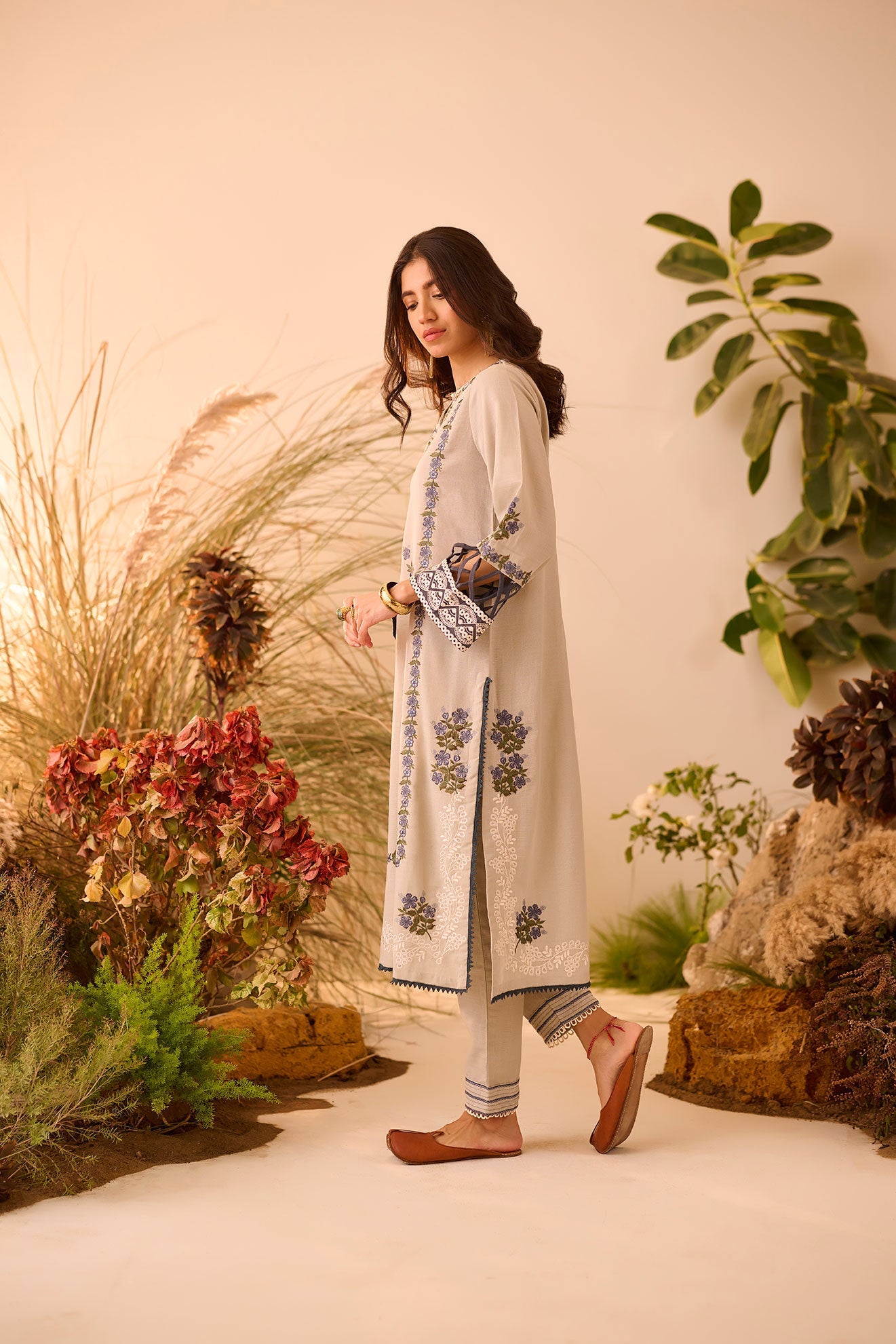 DC-2116 GREY KHADDAR 2PCS EMBROIDERED KURTA WITH TROUSER