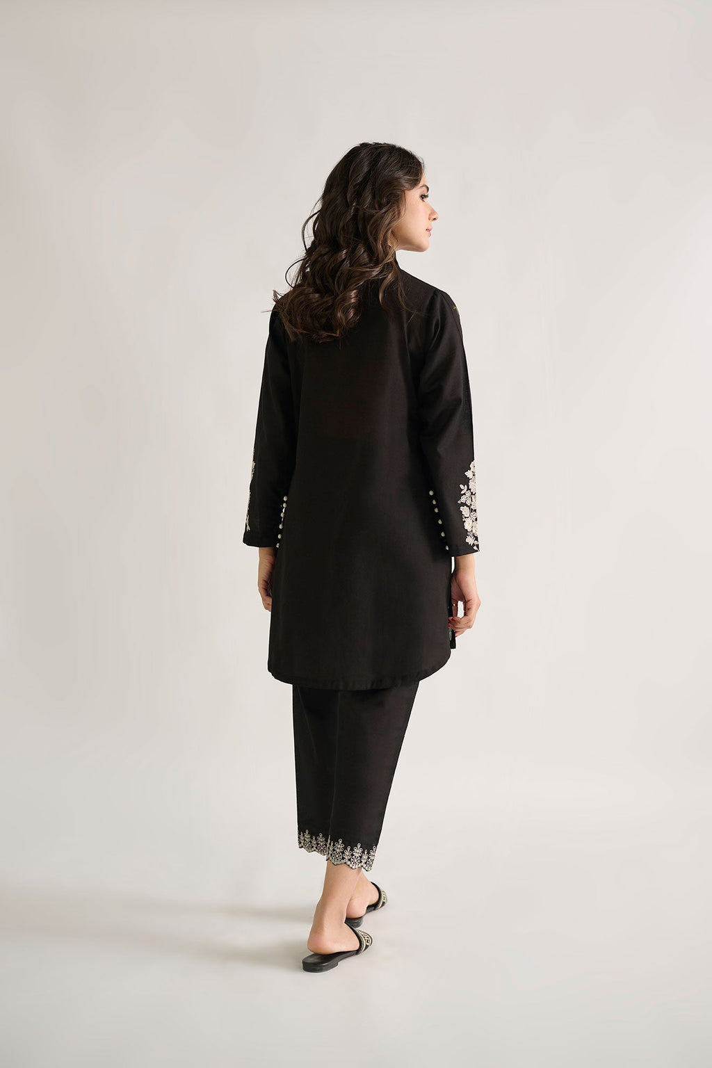 DC-2125 BLACK KHADDAR 2PCS EMBROIDERED KURTA WITH TROUSER