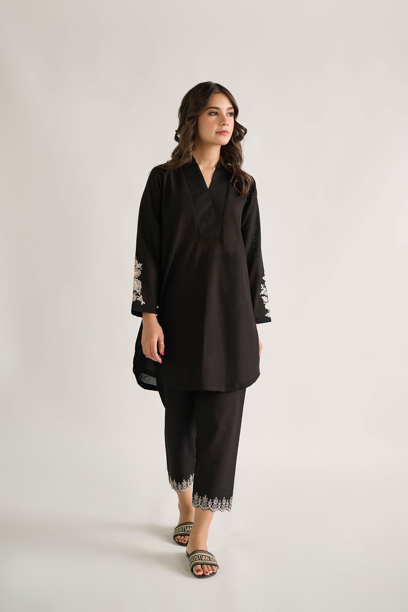 DC-2125 BLACK KHADDAR 2PCS EMBROIDERED KURTA WITH TROUSER