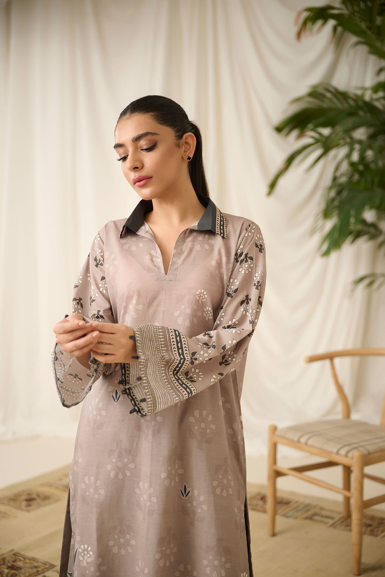 DC-2192 BEIGE 2PCS  PRINTED KURTA WITH TROUSER
