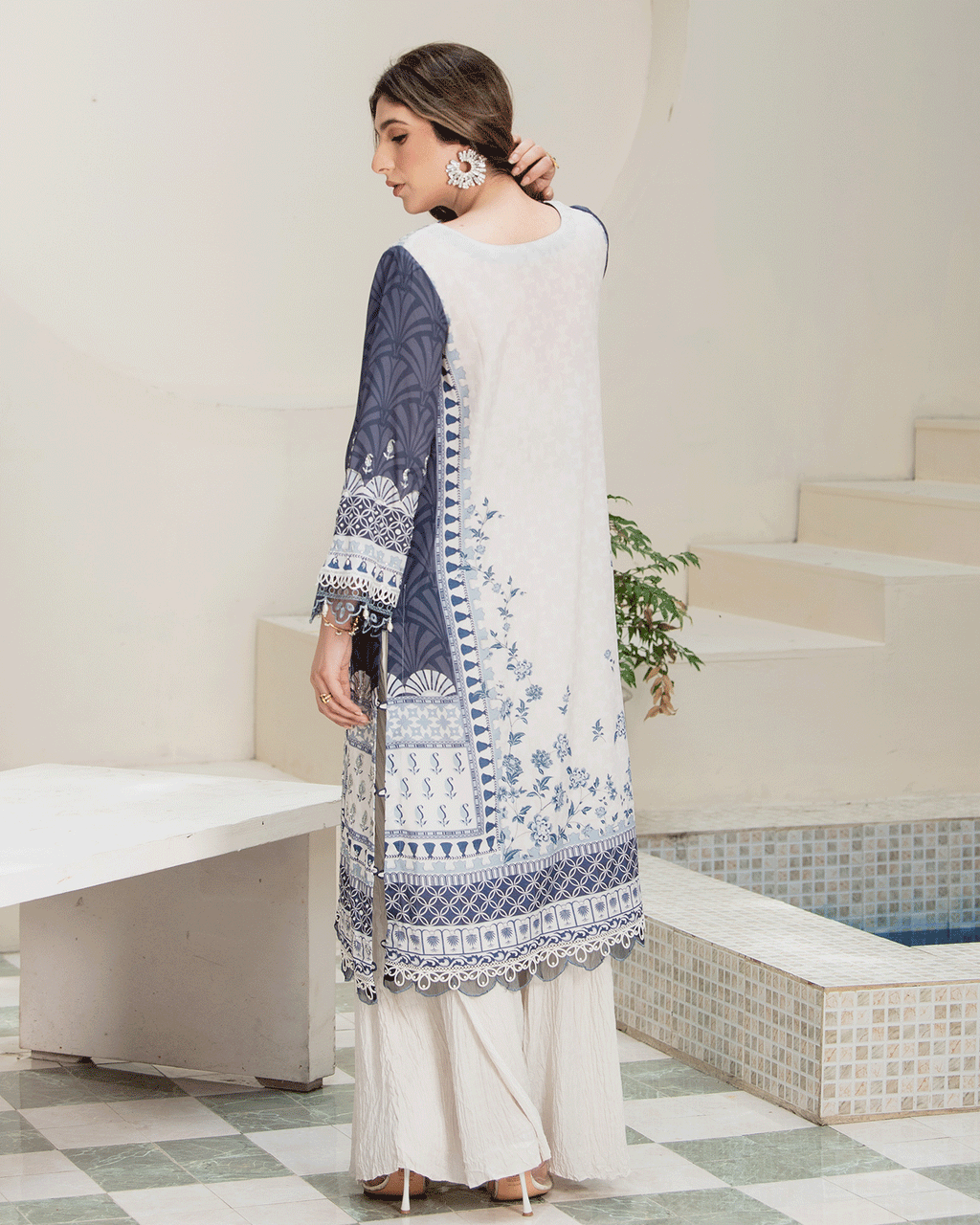 DC-2238 OFF-WHITE 2PCS HAND EMBELLISHED  SHIRT WITH TROUSER