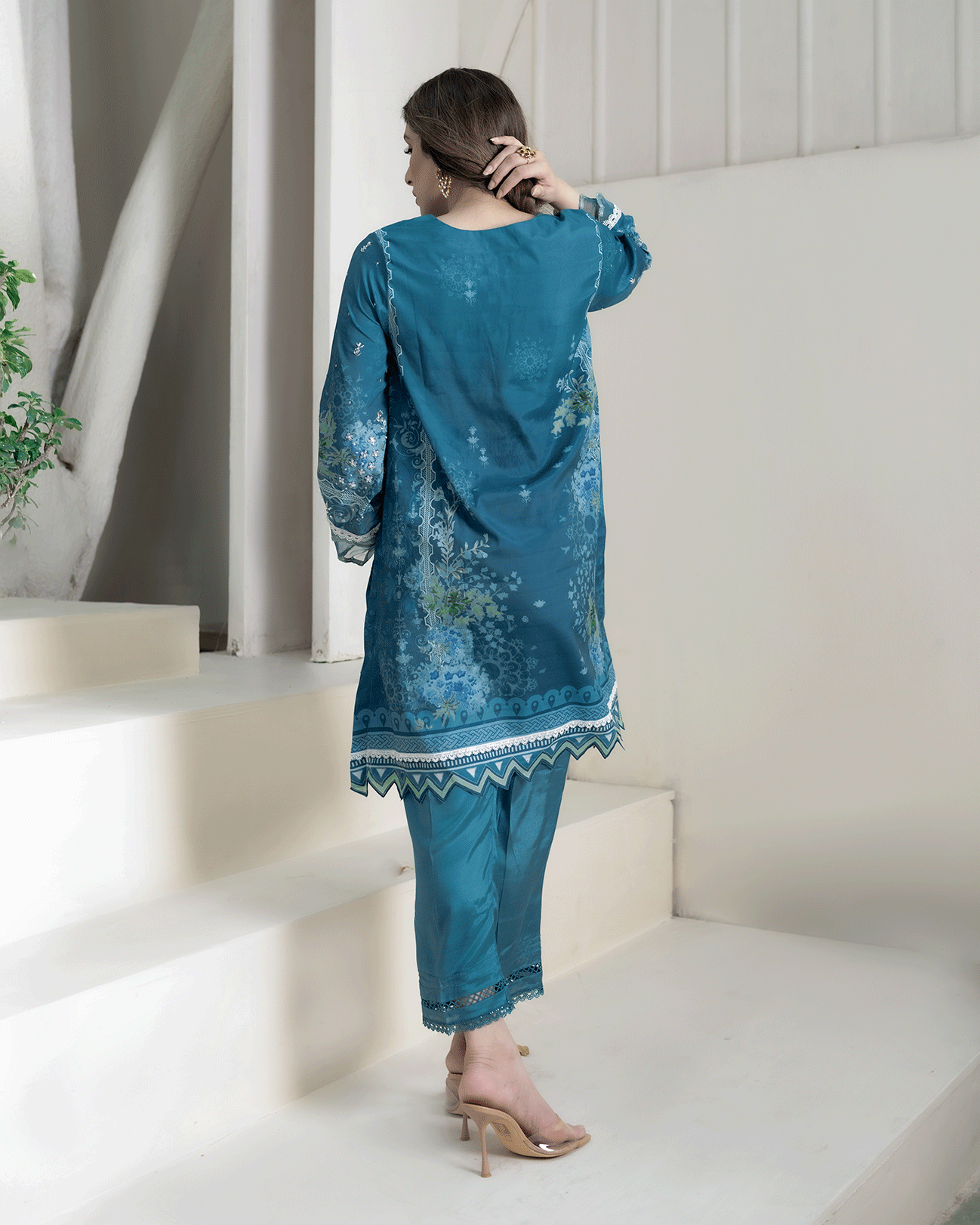 DC-2273 TURQUOISE BLUE 2PCS HAND EMBELLISHED  SHIRT WITH TROUSER