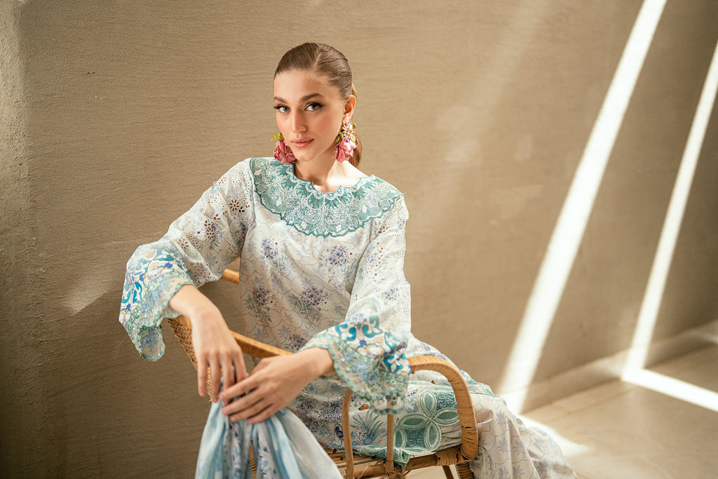 SS25DC-2537 SKY BLUE LAWN 2PCS EMBROIDERED KURTA WITH TROUSER