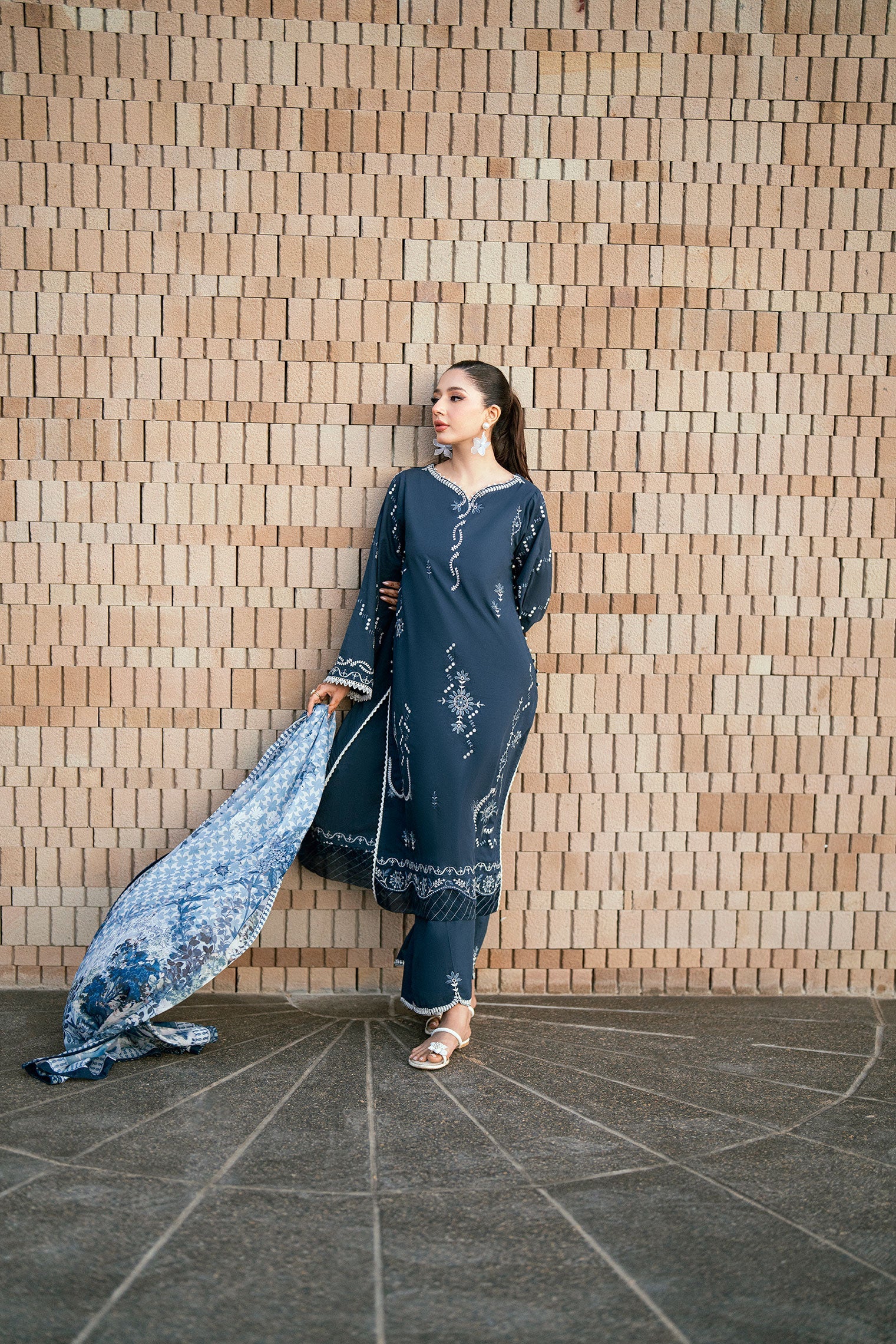 SS25DD-2542  NAVY BLUE DUPATTA