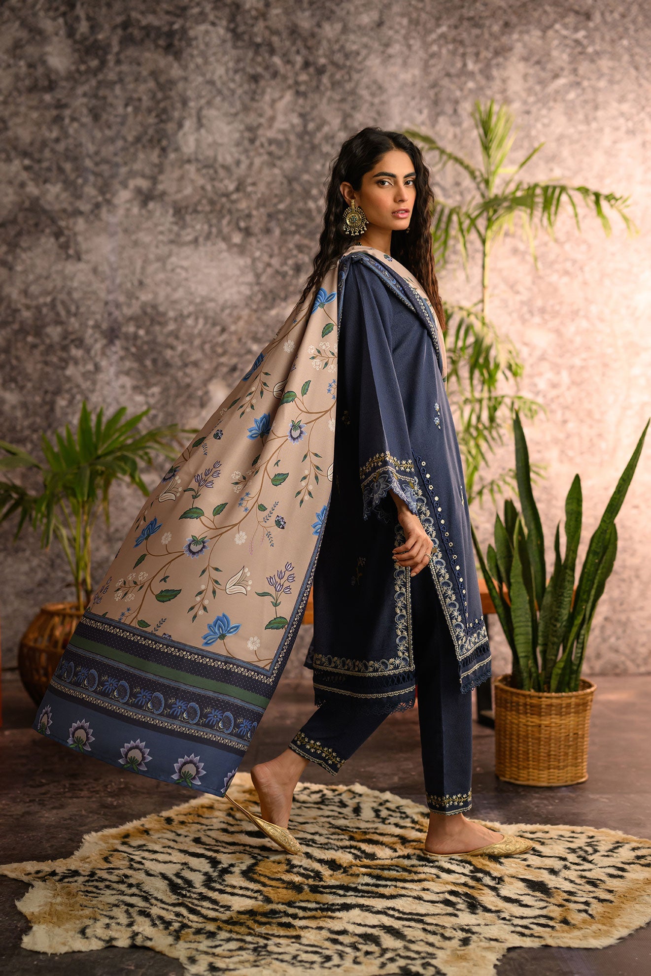 DD-0919 BEIGE POLY WOOL   SHAWL