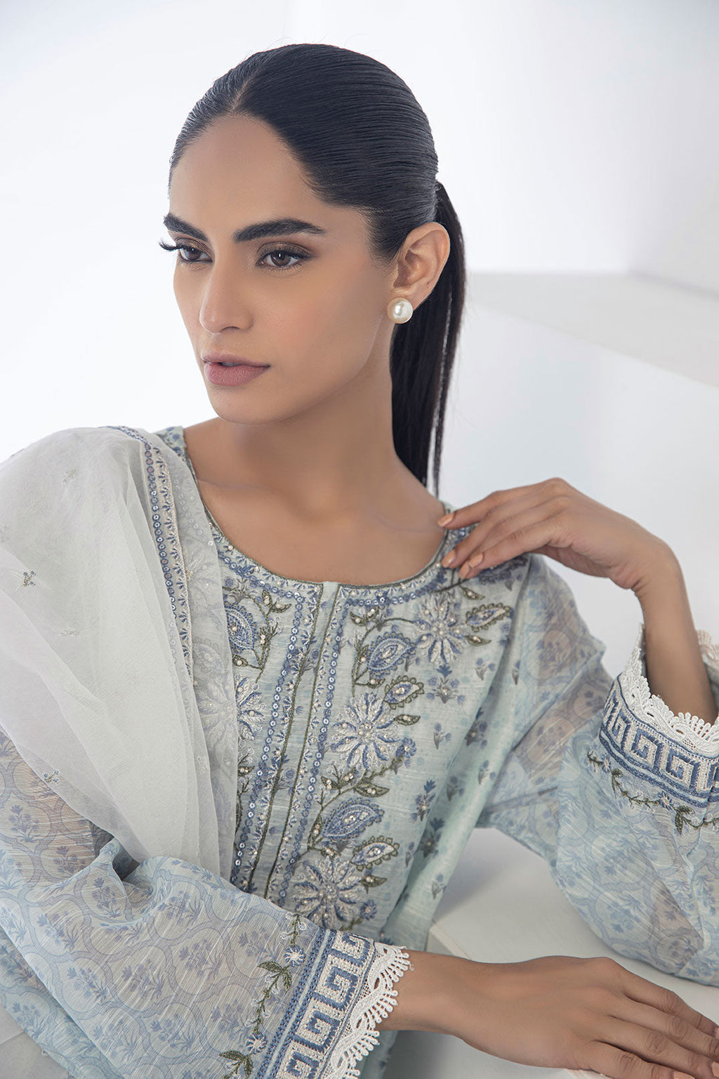 DD-0953 OFF WHITE DUPATTA