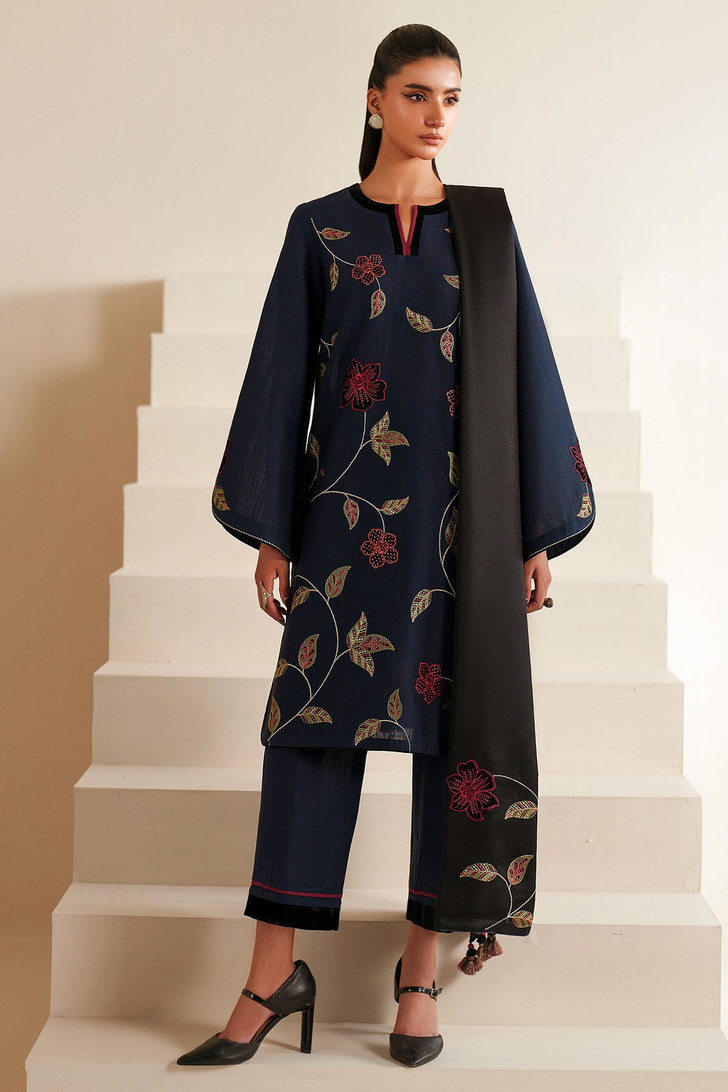 EMBROIDERED KHADDAR UW-0216
