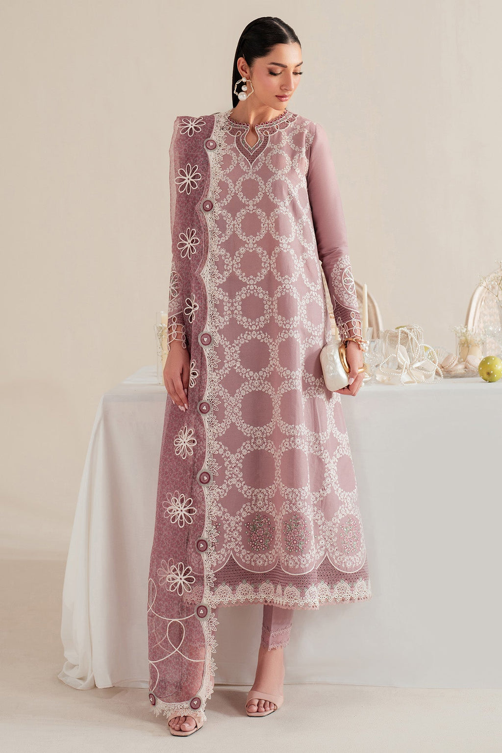 EMBROIDERED LAWN IL25-D10