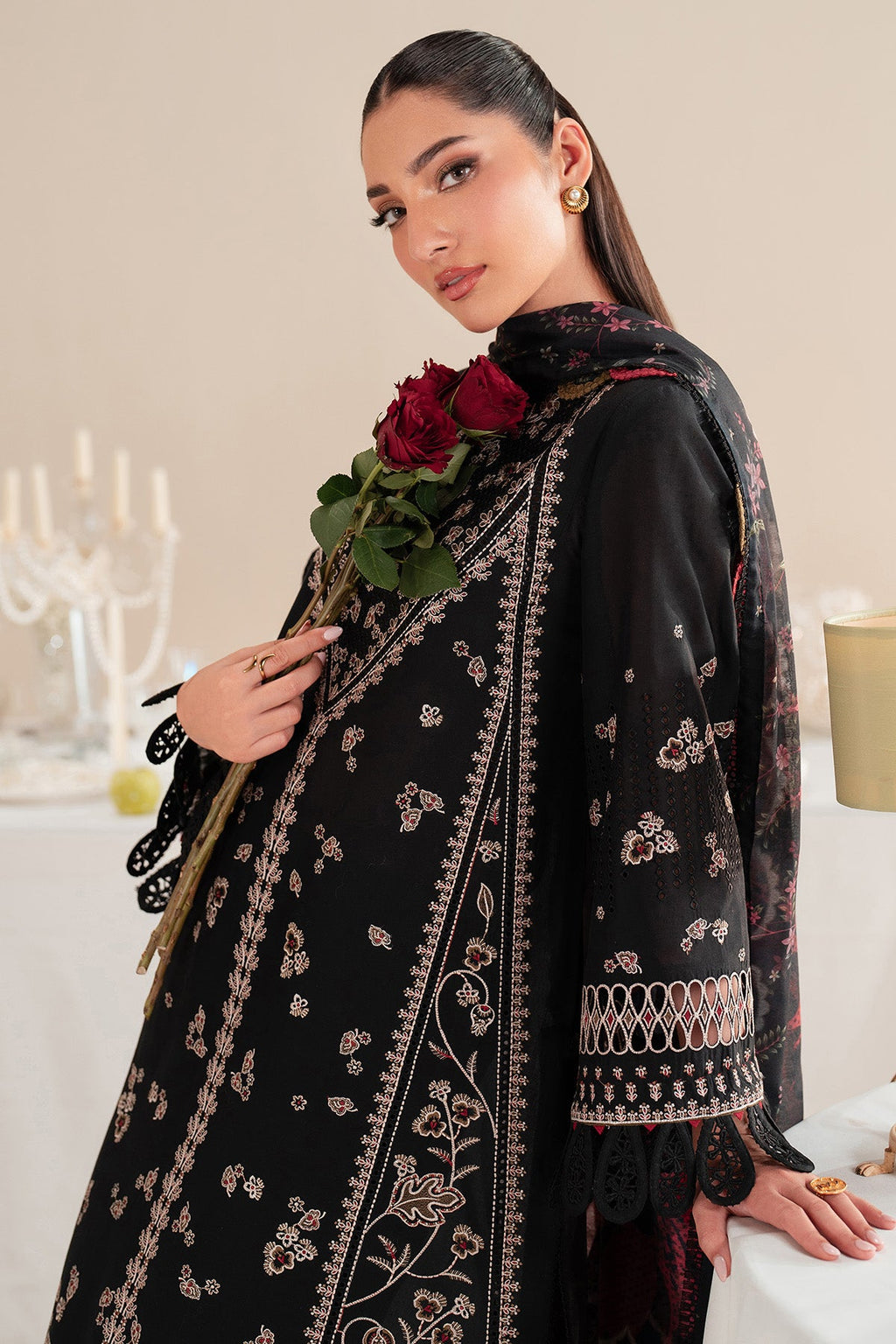 EMBROIDERED LAWN IL25-D07