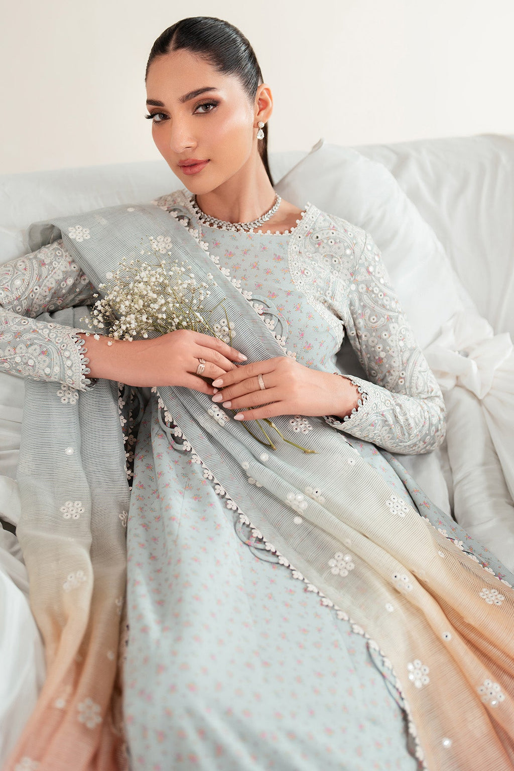 EMBROIDERED LAWN IL25-D04