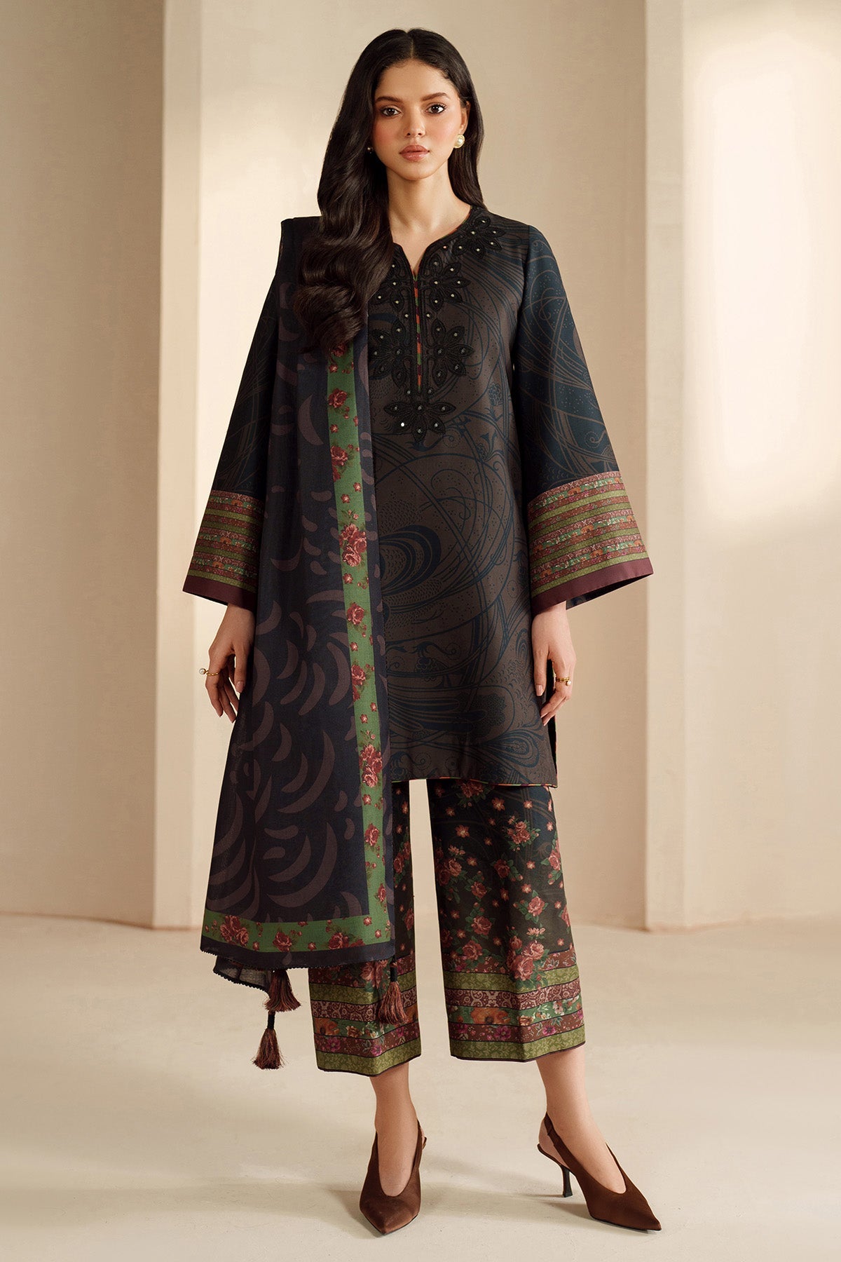 EMBROIDERED PREMIUM VISCOSE UW-0203