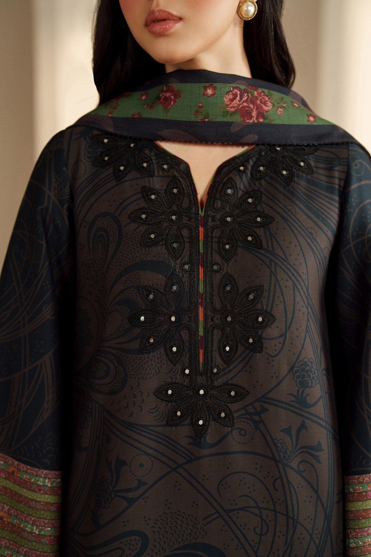 EMBROIDERED PREMIUM VISCOSE UW-0203