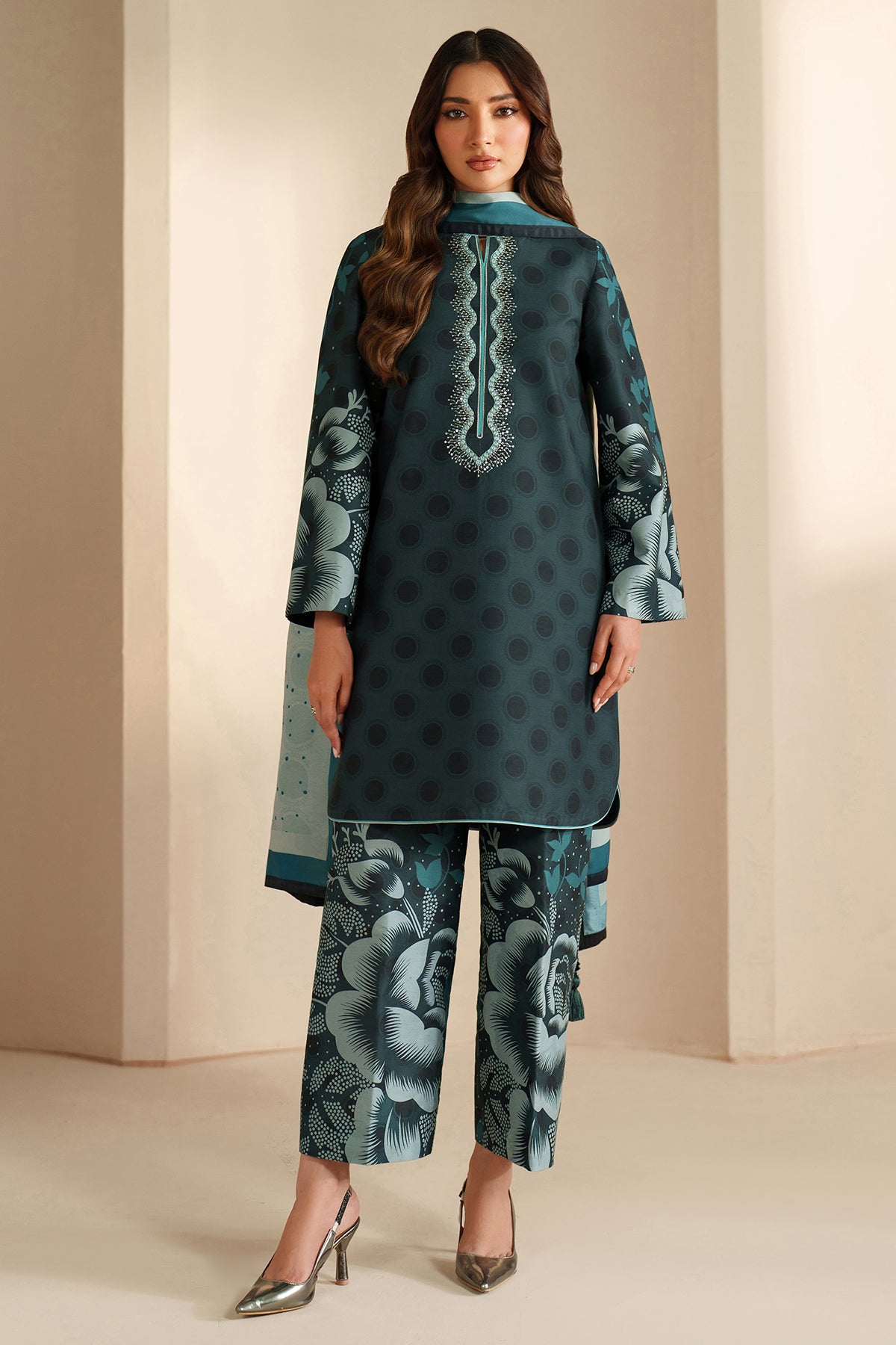 EMBROIDERED PREMIUM VISCOSE UW-0202