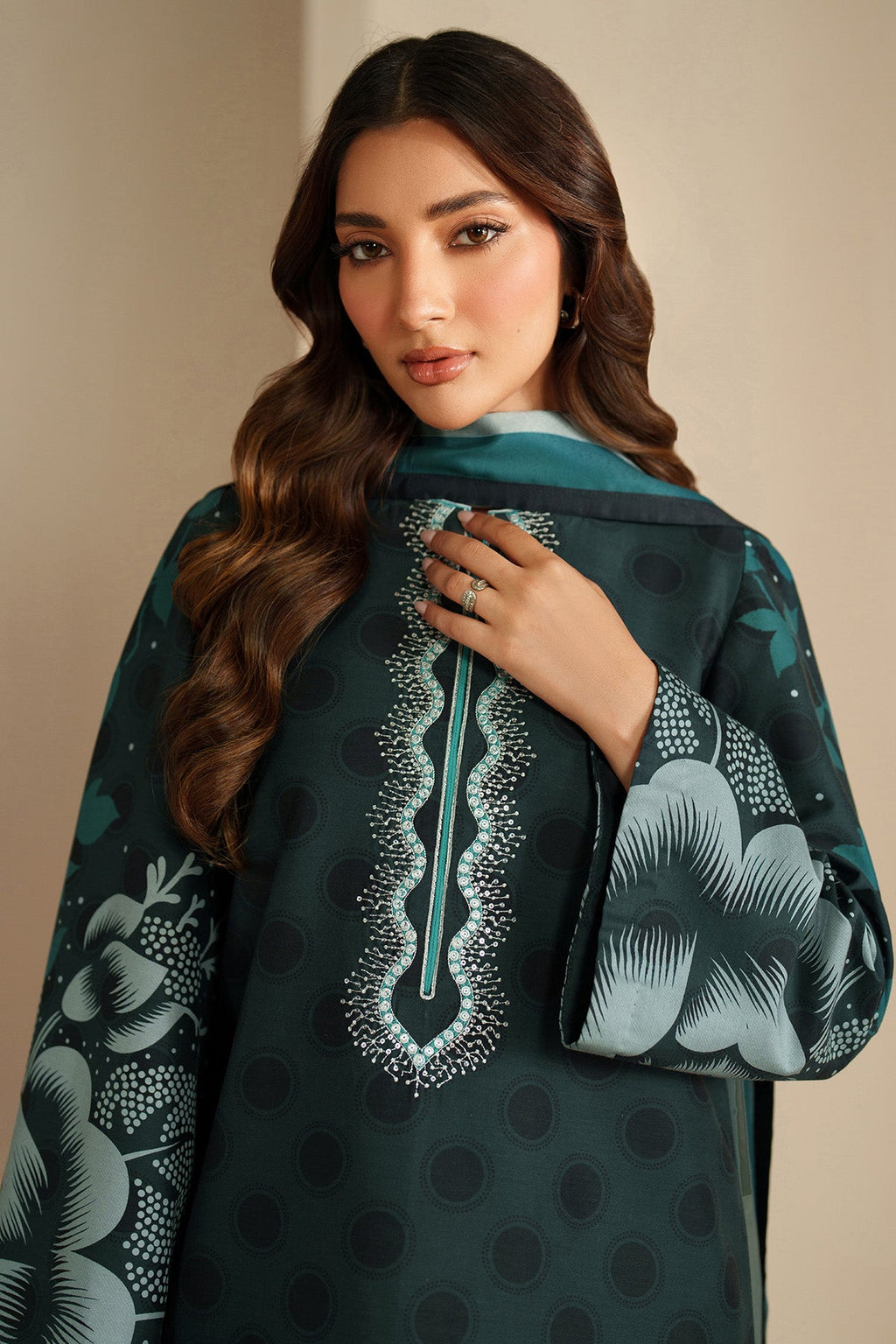 EMBROIDERED PREMIUM VISCOSE UW-0202