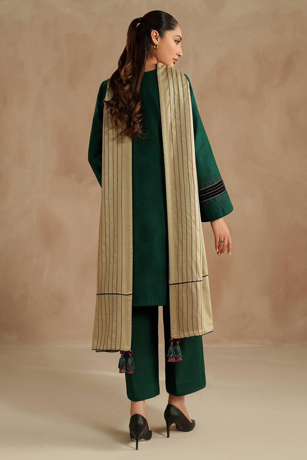 EMBROIDERED JACQUARD KHADDAR UW-0168