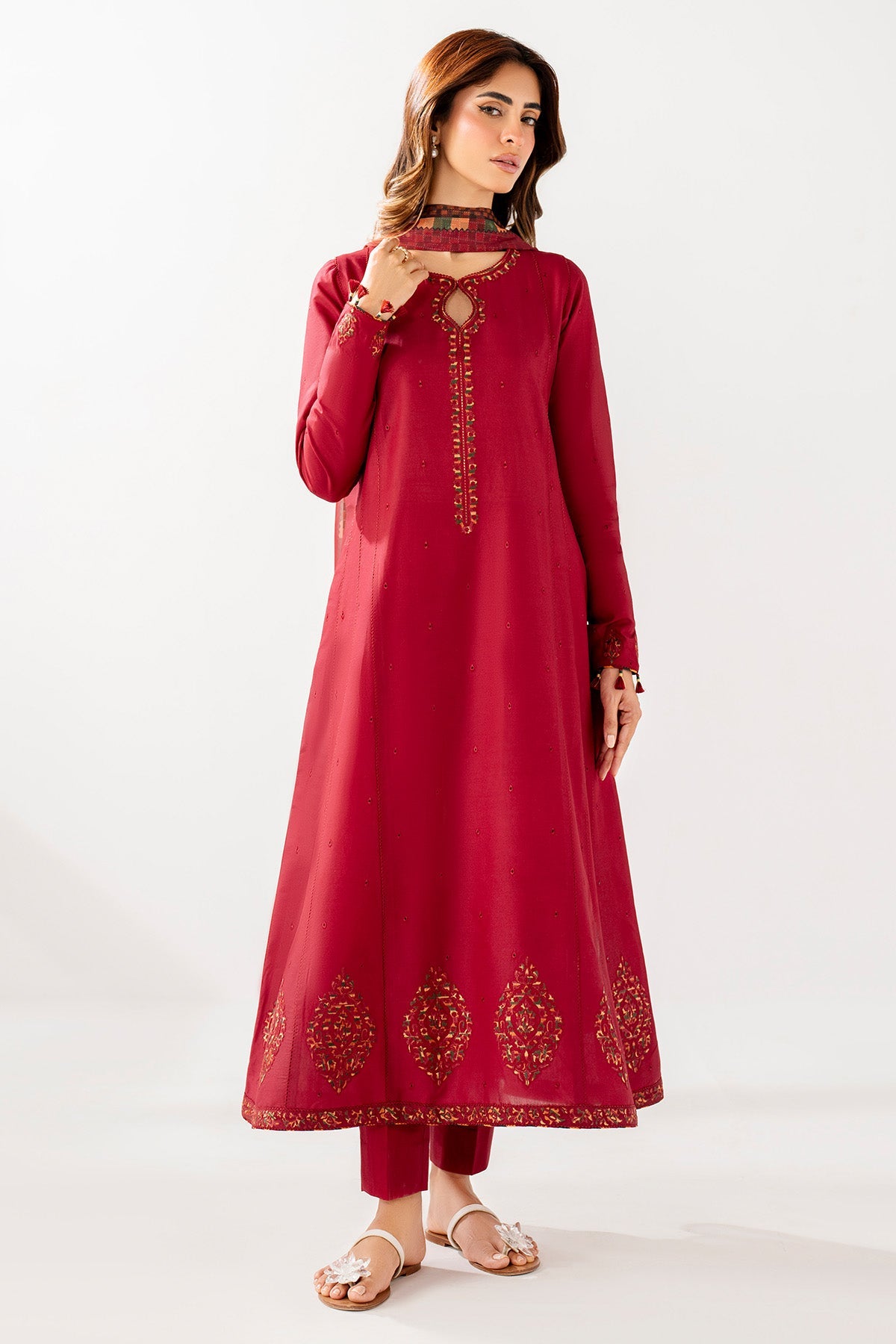 EMBROIDERED LAWN USE-9244