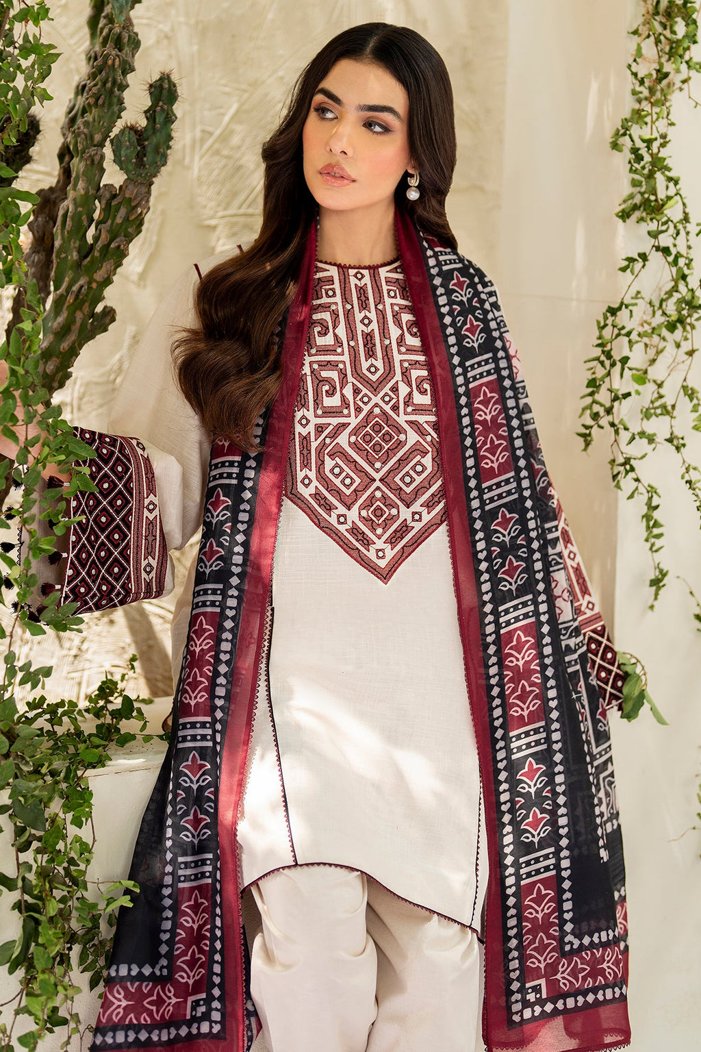 EMBROIDERED SLUB LAWN USE-9203