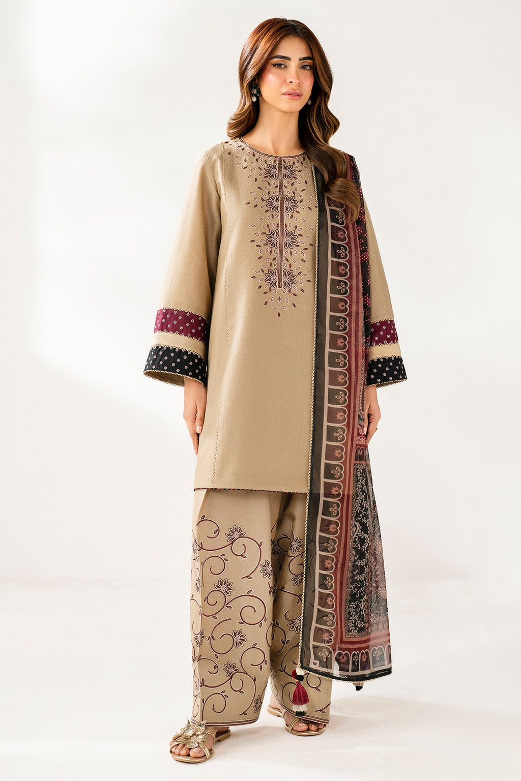 EMBROIDERED LAWN USE-9246