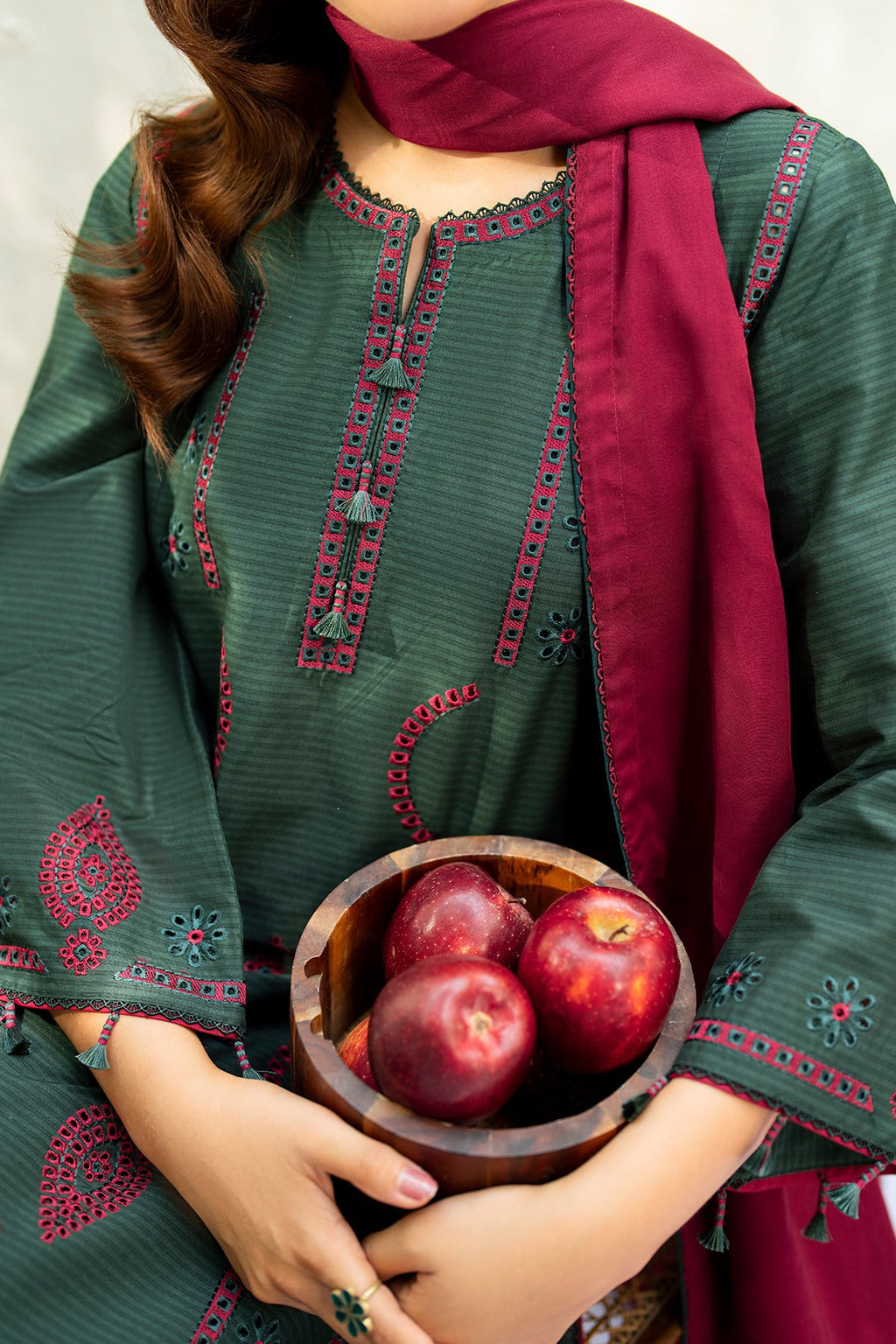 EMBROIDERED DOBBY LAWN USE-9212
