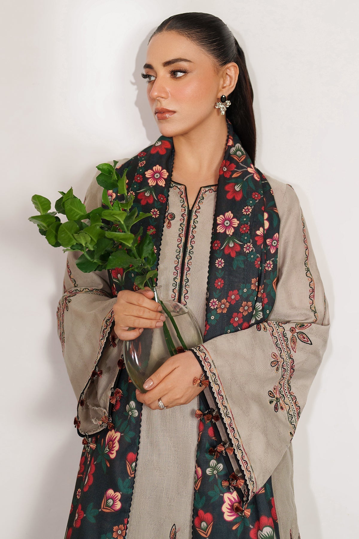 EMBROIDERED JACQUARD KHADDAR UW-0144
